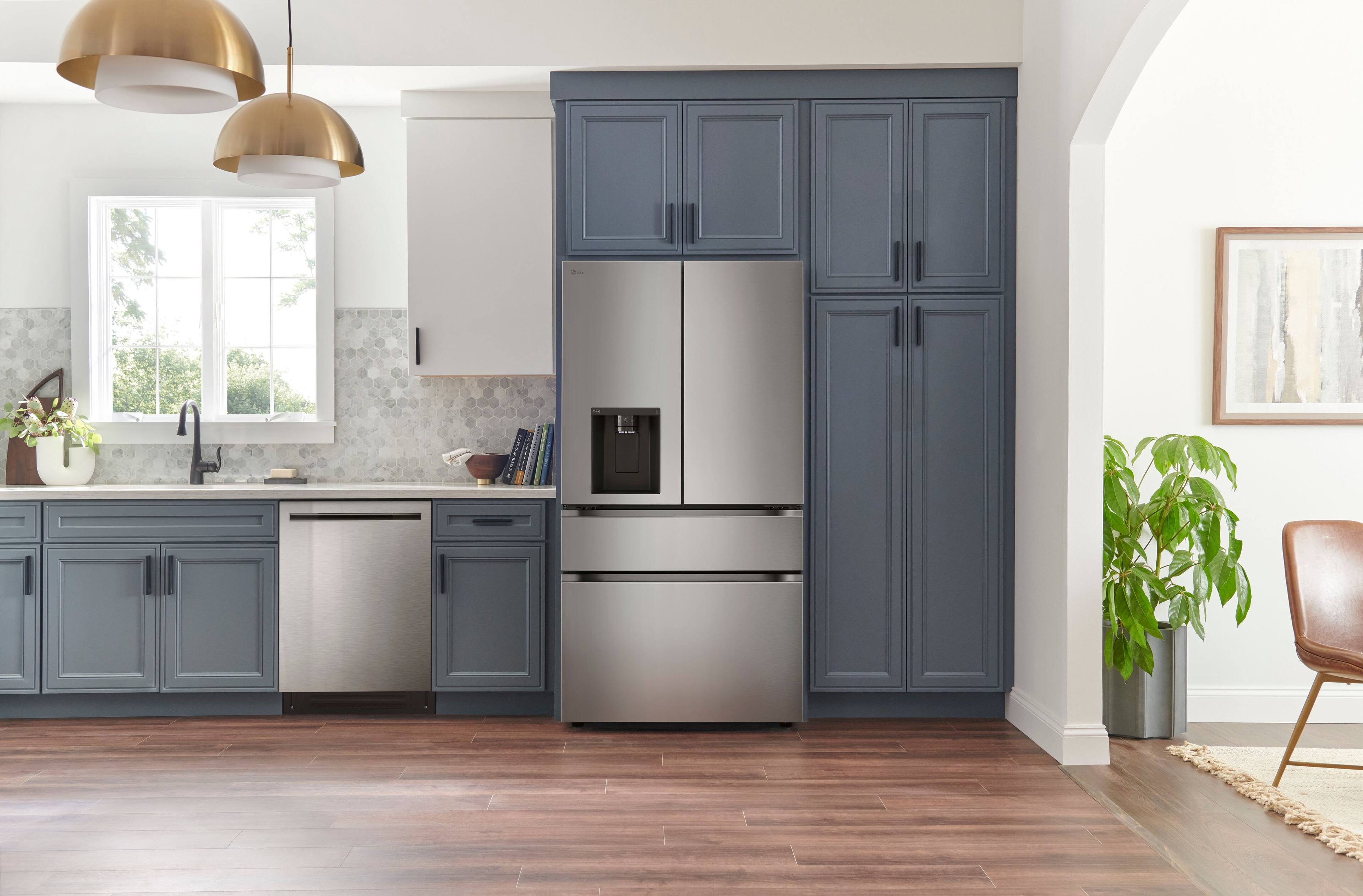 Alt View 23. LG - Counter-Depth MAX 28.6 Cu. Ft. 4-Door French Door Refrigerator Smart Refrigerator with Full Convert Drawer - PrintProof Noble Steel.