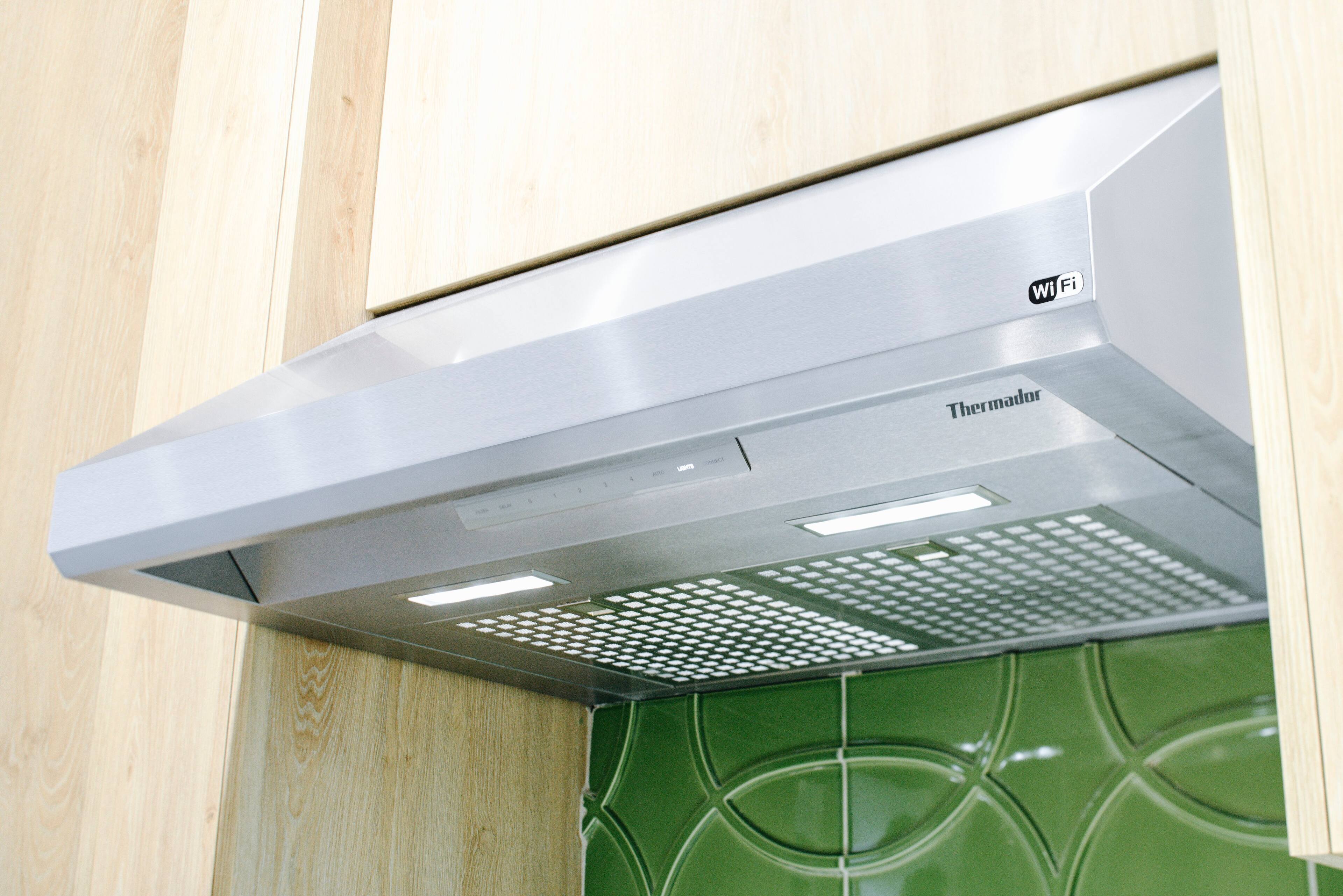 Alt View 14. Thermador - MASTERPIECE SERIES 30" Convertible Range Hood - Stainless steel.