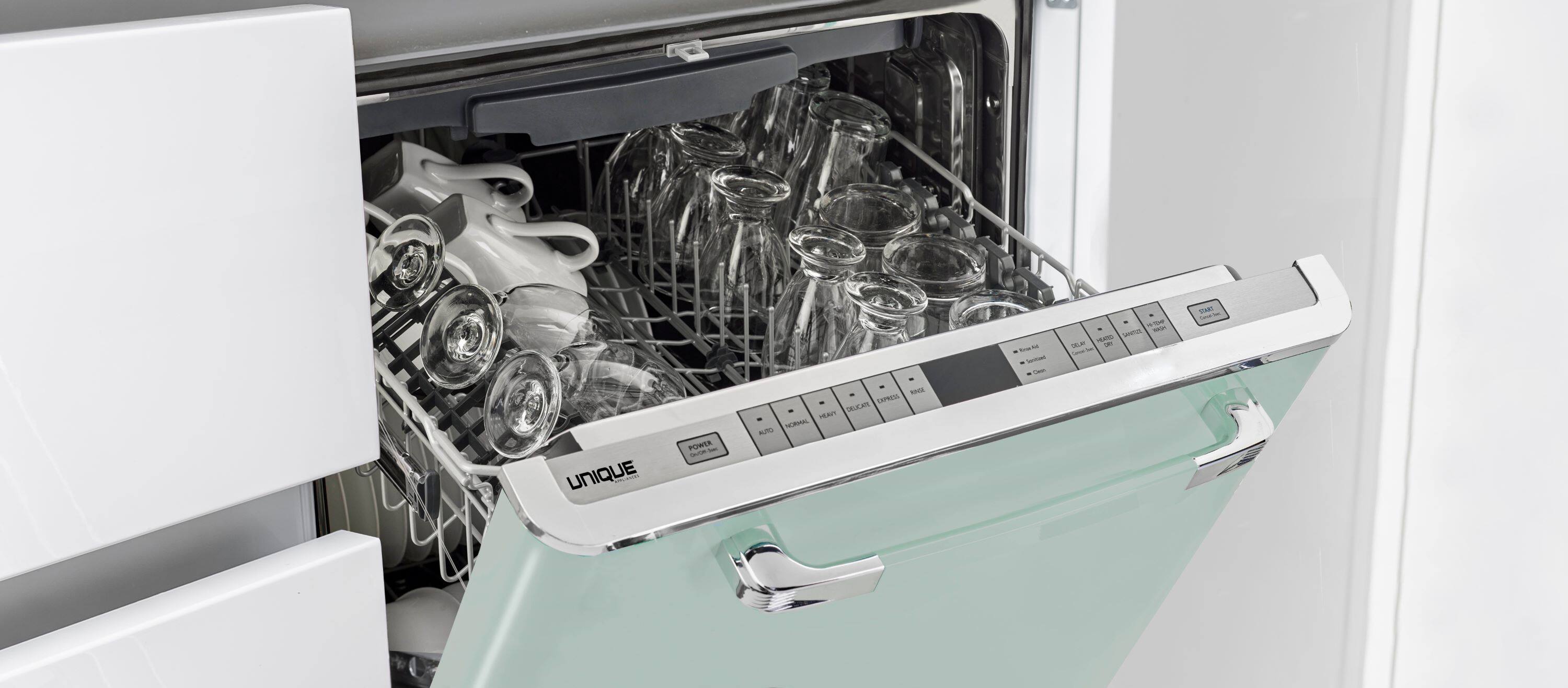 Someone has written the following text on the image: "Soe V TELA 1 -NE UNIQUE POWER - -ot - EAPRIAL TRUGEN TEAST - NUtt". This text is not coherent and does not provide any context or information about the image.