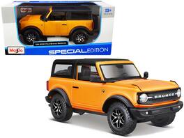 2021 Ford Bronco Badlands Top "Special Edition" 1/24 Diecast Model Car by Maisto - Orange Metallic With Black