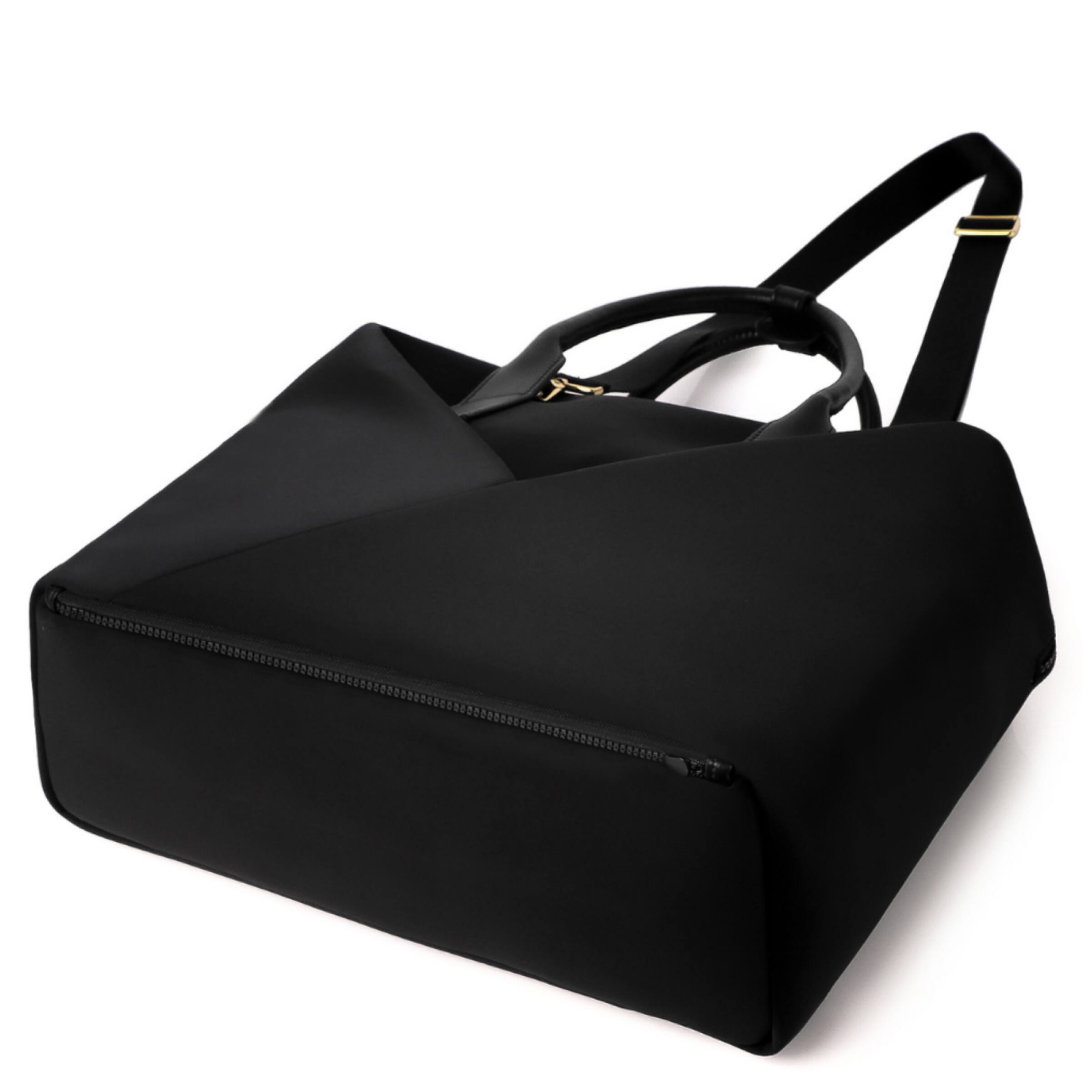 Alt View 6. Lux & Nyx - Lux & Nyx - Origami 15" Laptop Tote - Black - Black.