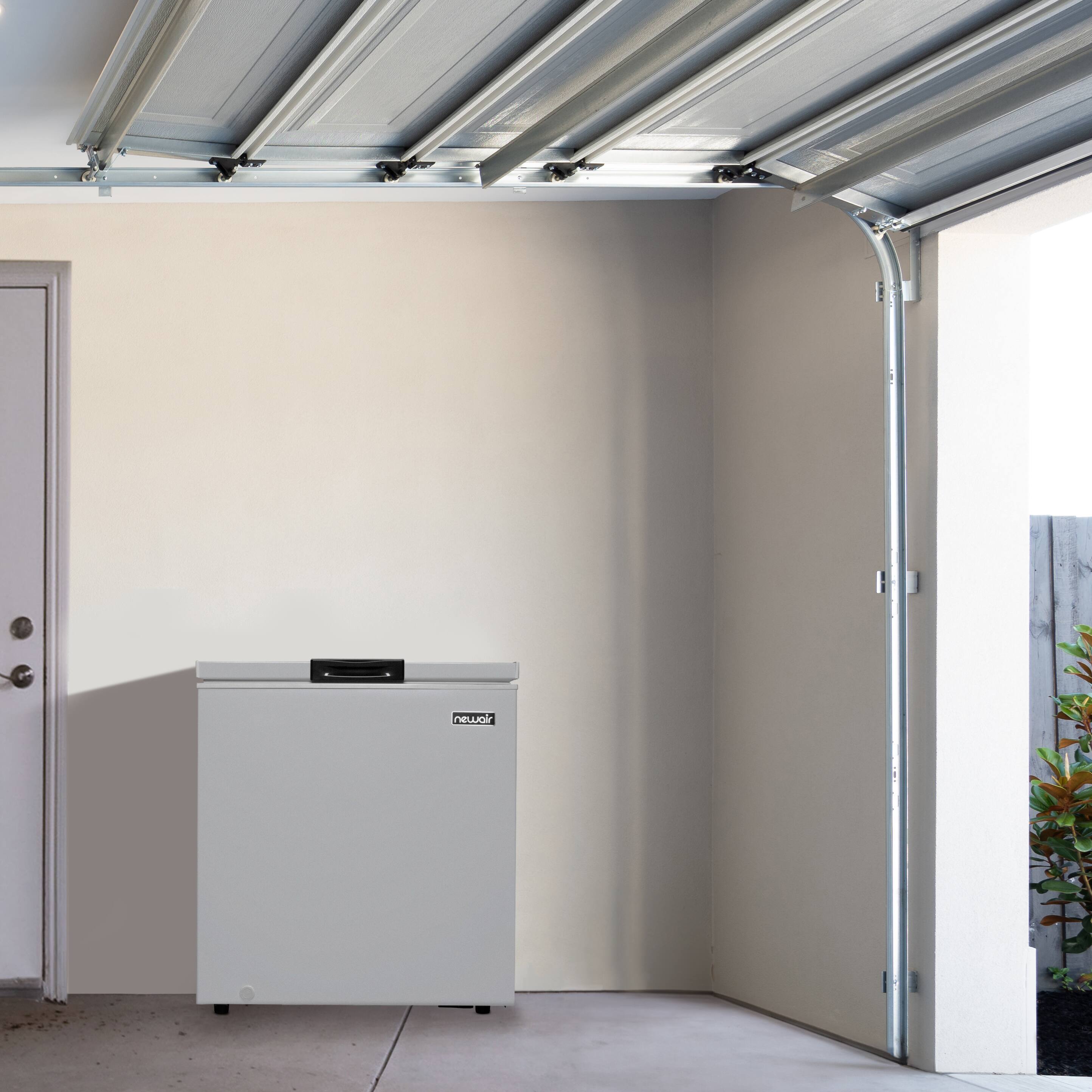 Alt View 5. NewAir - 5 Cu. Ft. Mini Deep Chest Freezer and Refrigerator with Digital Temperature Control, Self-Diagnostic Program - Cool Gray.