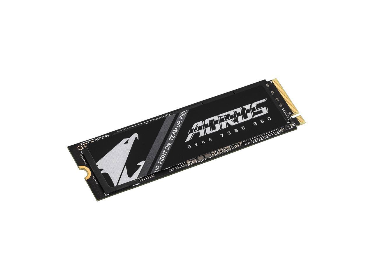 Alt View 1. GIGABYTE - GIGABYTE AORUS Gen4 7300 SSD 2TB PCIe 4.0 NVMe M.2, Read 7300MB/s, Write 6850MB/s.