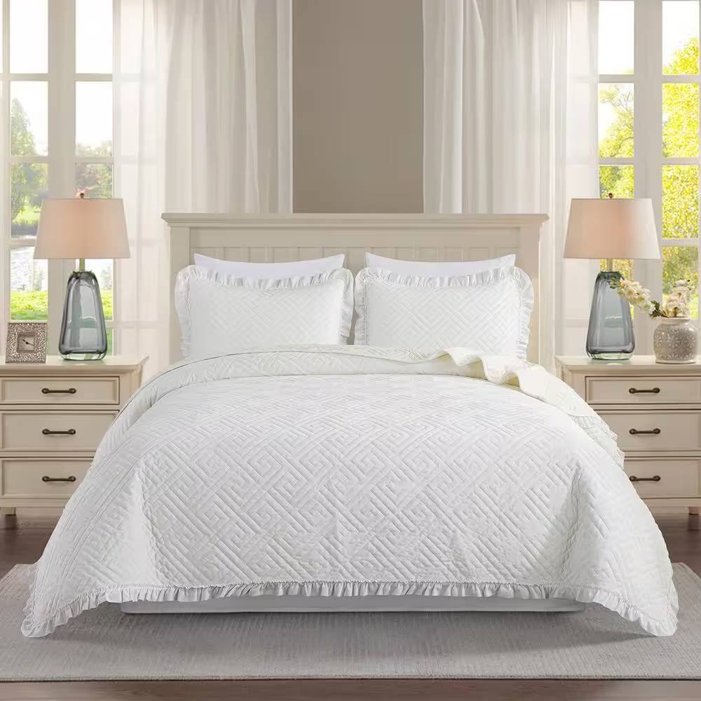 Front. Hivvago - King size Ivory White Velvet Microfiber Polyester Reversible 3-Piece Quilt Set - Ivory White.