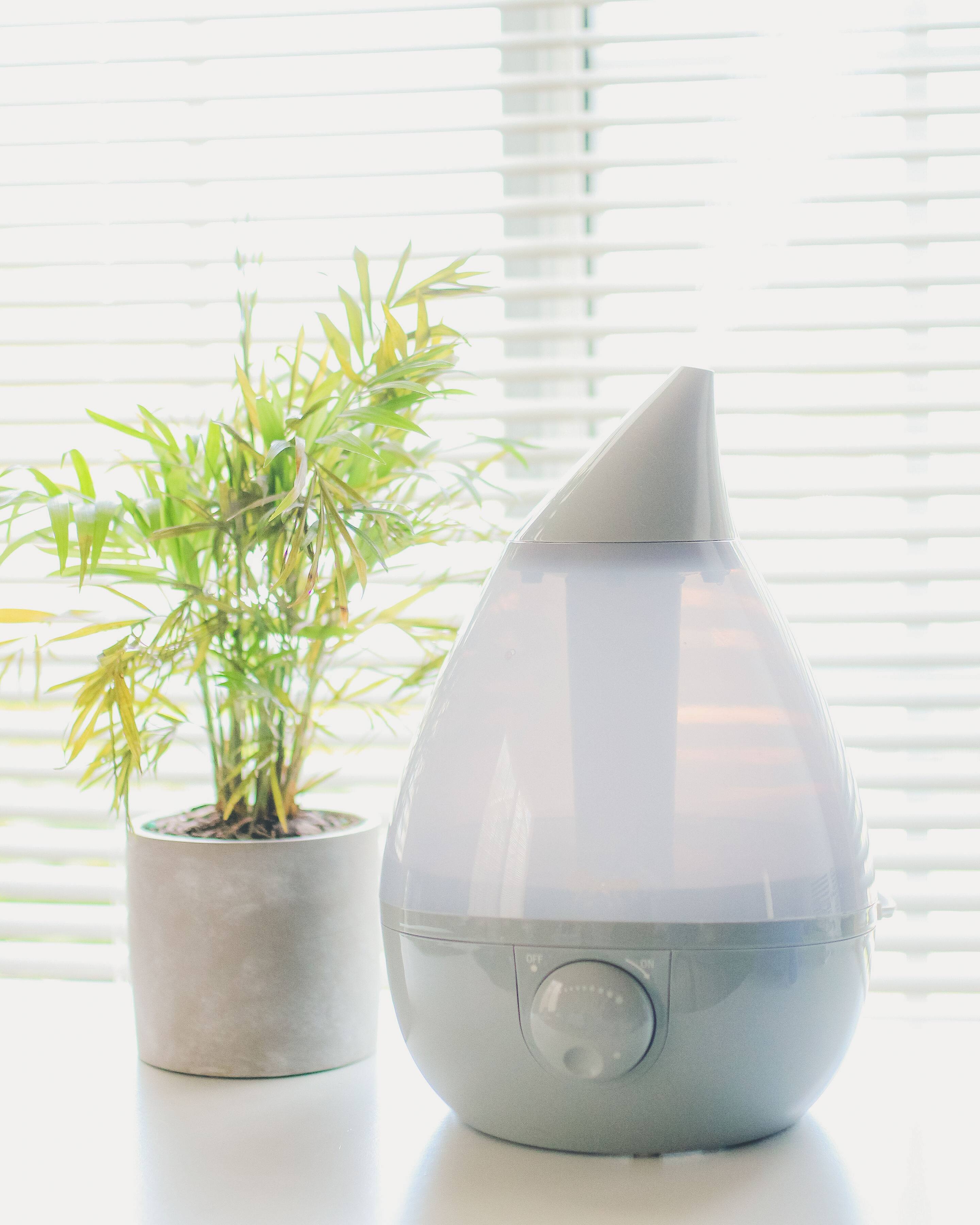 Alt View 13. CRANE - 1 Gal. Drop Ultrasonic Cool Mist Humidifier - Grey.
