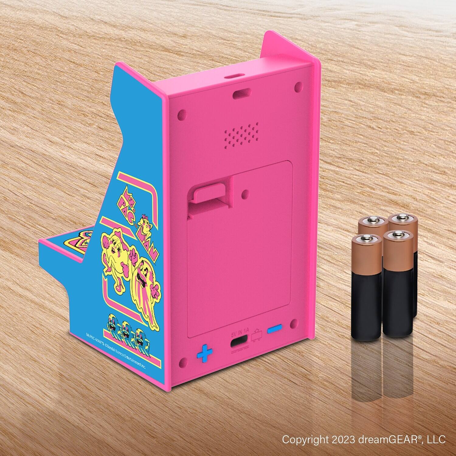 RC Chenda Porsktsreatre Nc + TL SVINTA  
Copyright 2023 dreamGEAR, LLC  

Copyright 2023 dreamGEAR®, LLC