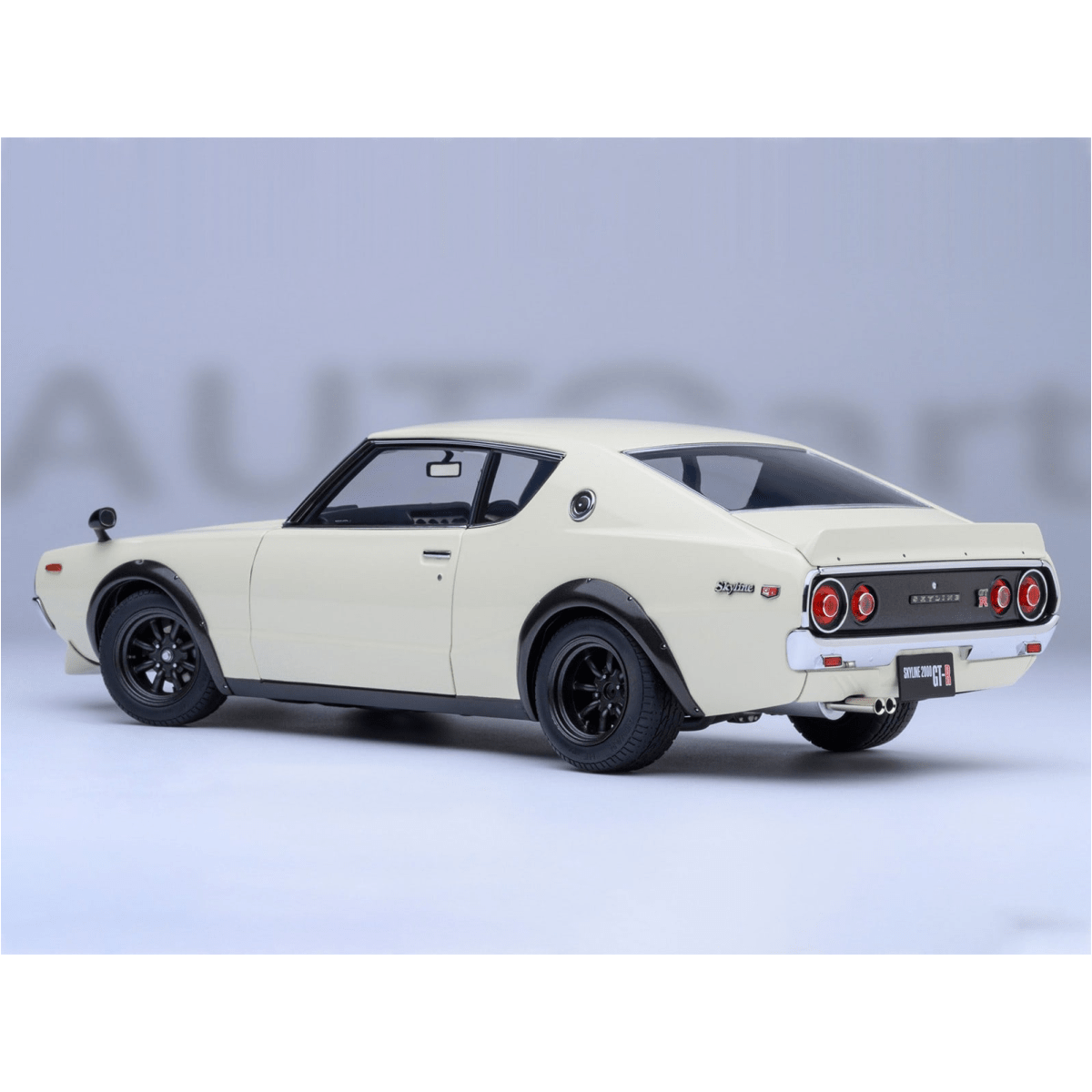 Alt View 9. Autoart - Nissan Skyline 2000GT-R (KPGC110) Tuned Version RHD (Right Hand Drive) White 1/18 Model Car by Autoart.