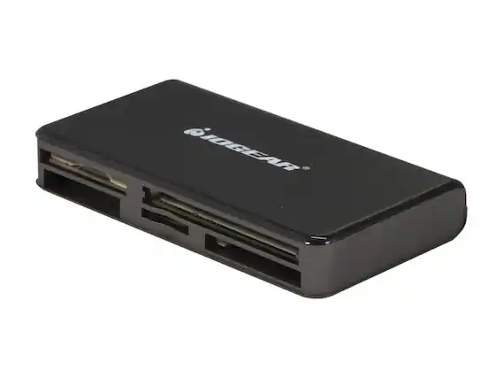 Front. IOGEAR - IOGEAR GFR381 USB 3.0 Multi-Card Reader/Writer (CF, SD, XD, microSD, MS, M2).