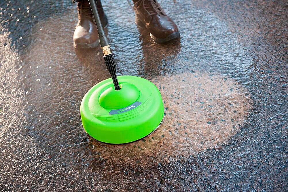 Alt View 1. Greenworks - Open Box Greenworks 1900 PSI 1.2 GPM Electric Pressure Washer with 11" Surface Cleaner and Soap Applicator Combo Kit - Green.