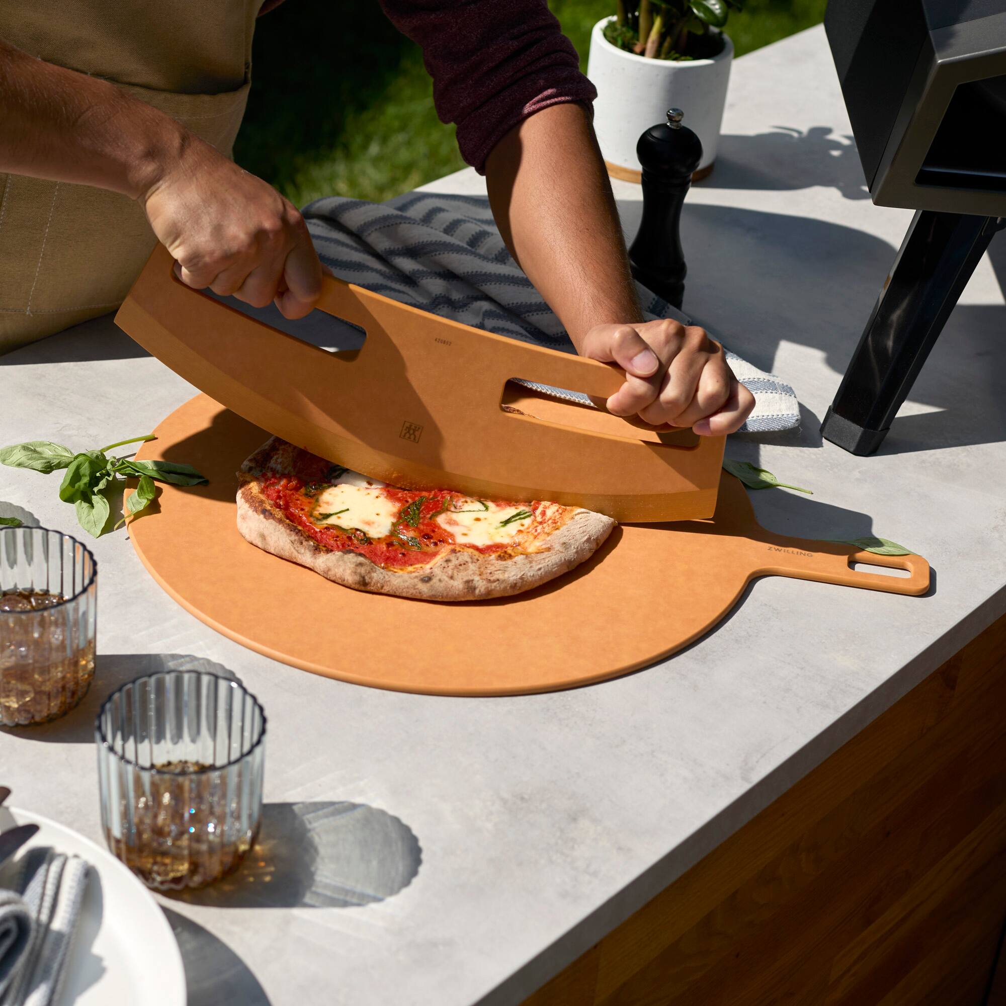 Alt View 4. ZWILLING - ZWILLING BBQ+ Plant Fiber Pizza Cutter - Natural - Natural.