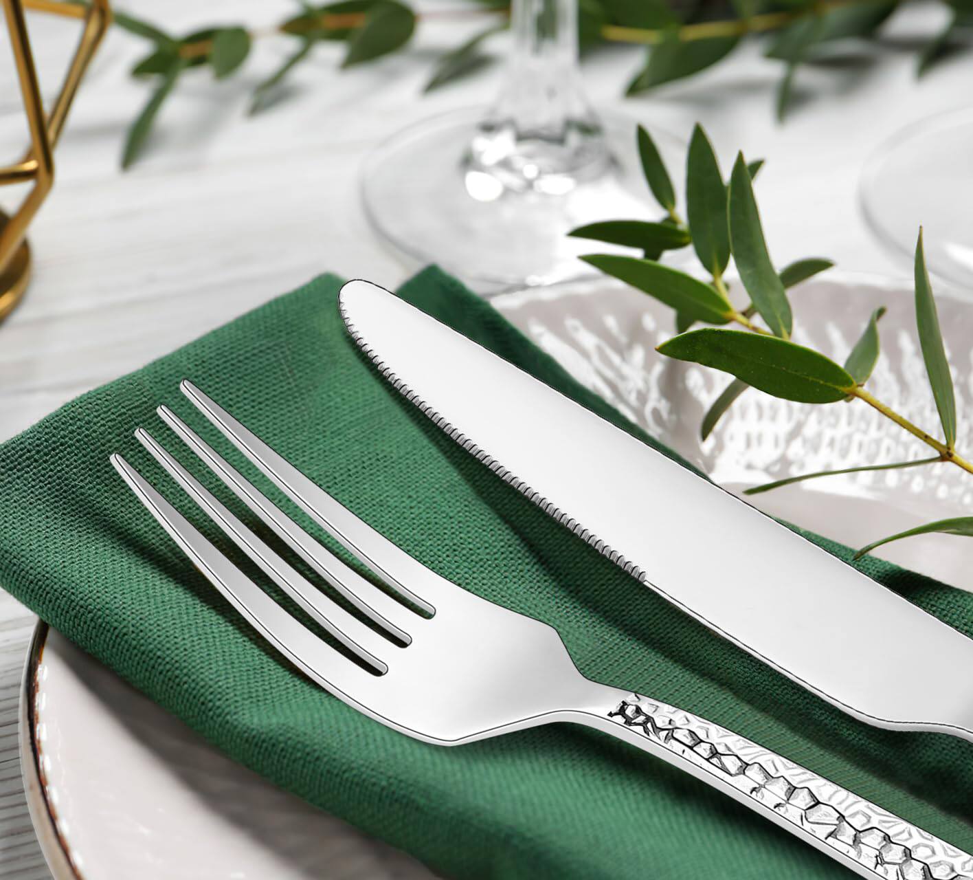 Back. Dazzed Corner - 40-Piece Stainless Steel Square Flatware Set for 8, Food-Grade Tableware Cutlery Set,Mirror Finish - Silver.