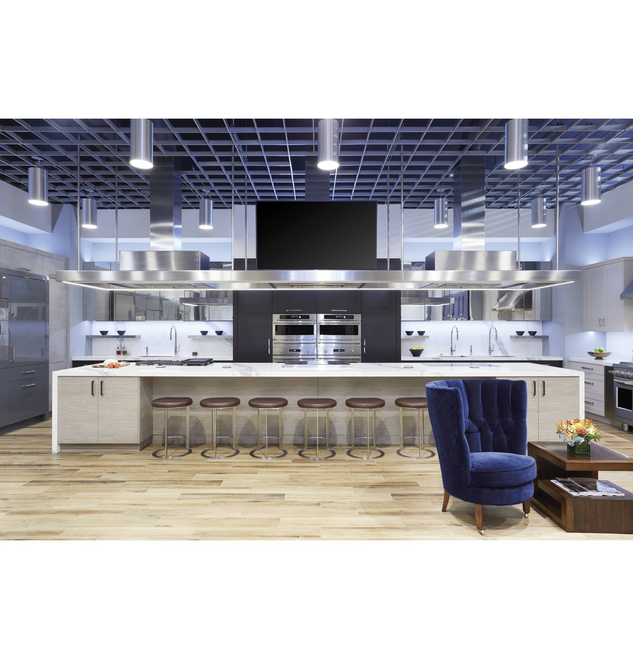 Alt View 31. Monogram - 36" Built-In Gas Cooktop with 5 burners and Sapphire Glass Precision Knobs - Stainless Steel.