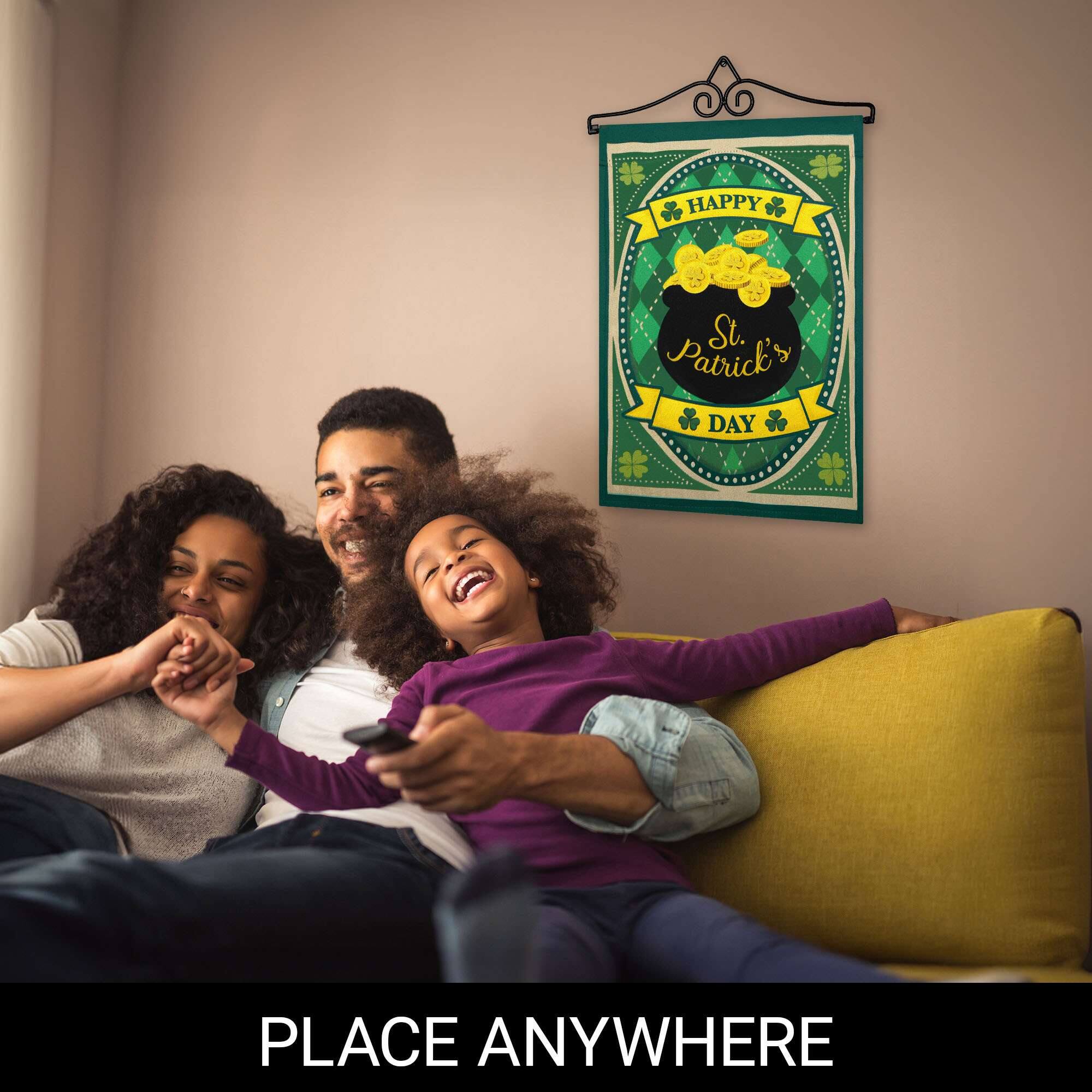 HAPPY St. Patrick's DAY  
PLACE ANYWHERE