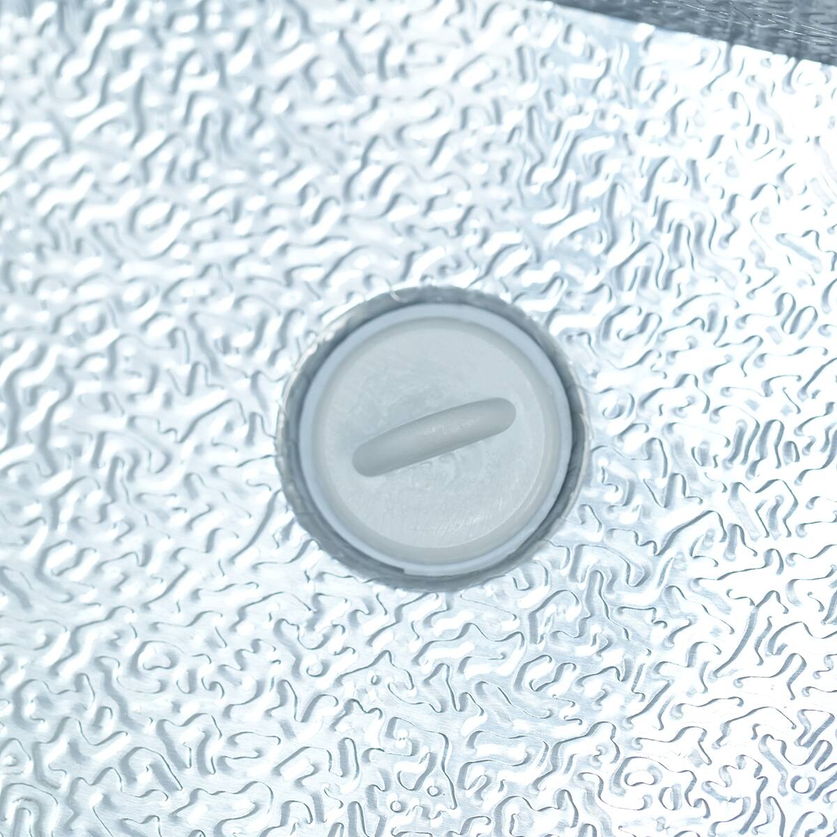 Alt View 9. Chery Life - 7.0 Cu.ft Solid Top Commercial Deep Chest Freezers with Lockable Stay-Open Lid Painted - White.