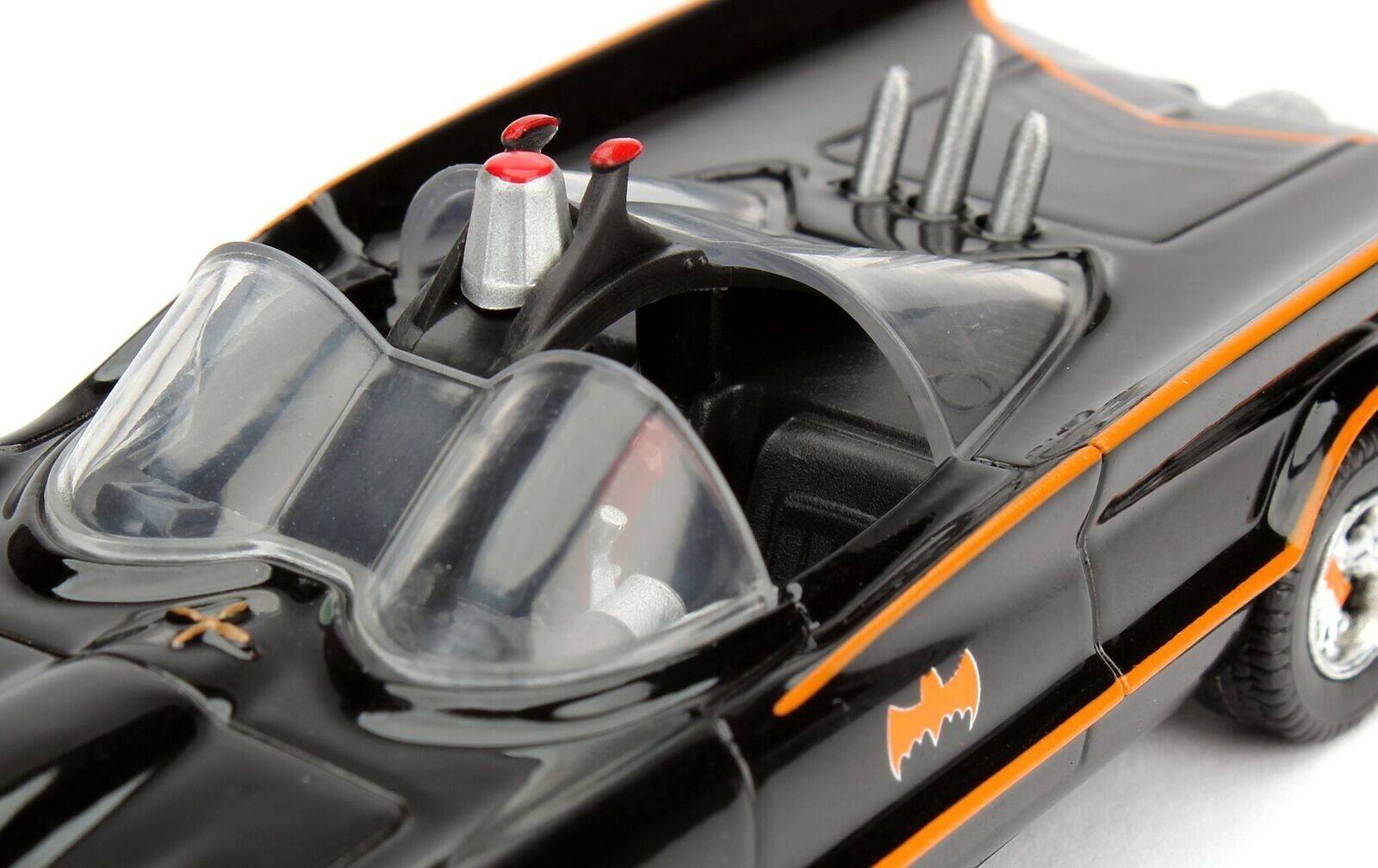 1966 TV Series Classic Batman Batmobile 1/32 Diecast Model Car by