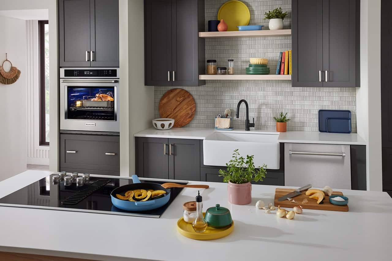 Alt View 15. KitchenAid - 27" Built-In Single Electric Wall Oven with Air Fry Mode - Stainless Steel.