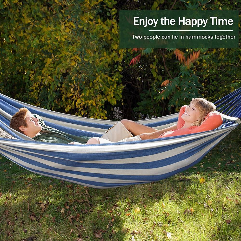 Enjoy the Happy Time  
Two people can lie in hammocks together