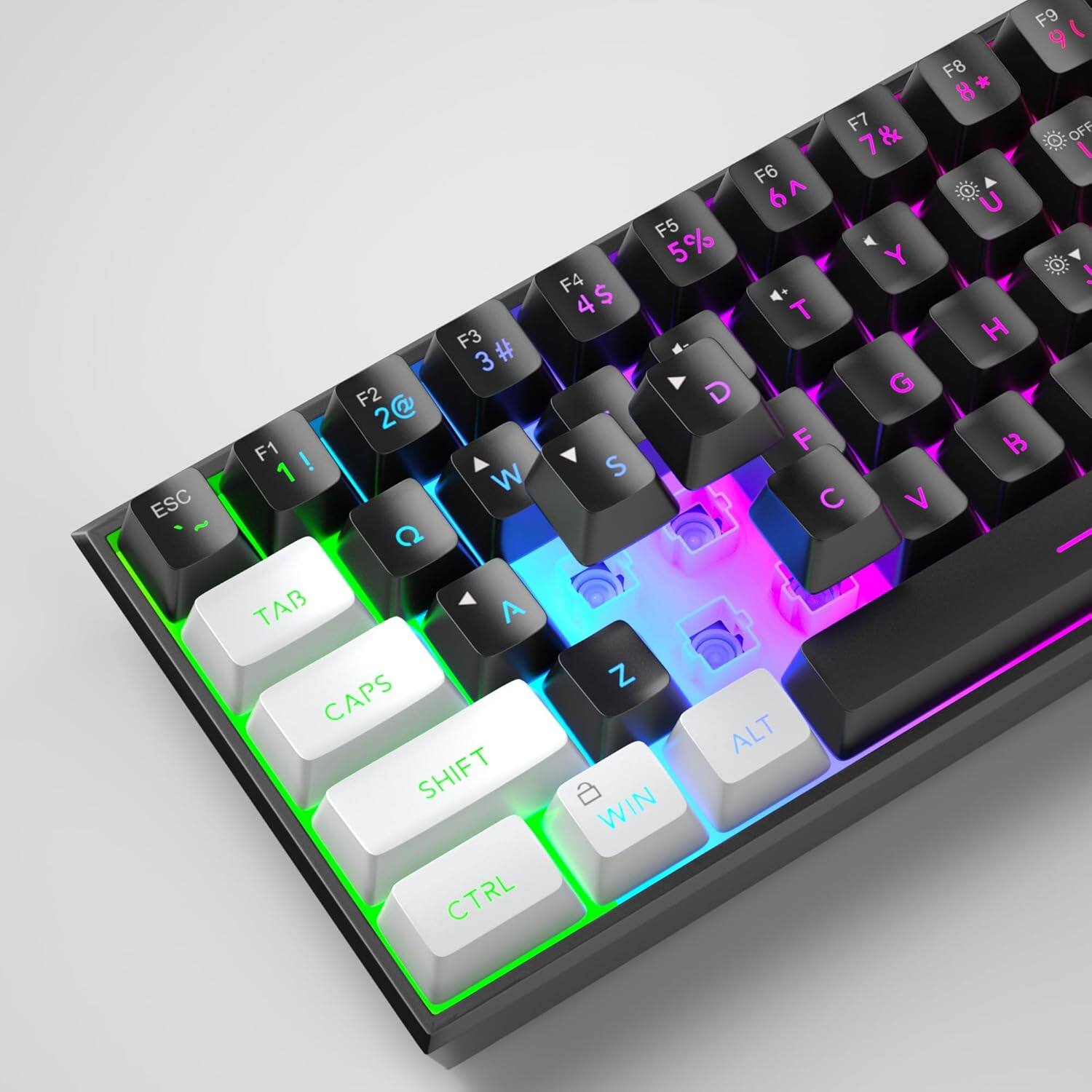ESC  
F1 ! 1 Q W E R T Y U I O P  
F2 2@ A S D F G H J K L  
F3 3# Z X C V B N M  
TAB CAPS SHIFT CTRL  
F4 4$ F5 5% F6 6^ F7 7& F8 8* F9 91  
ALT WIN