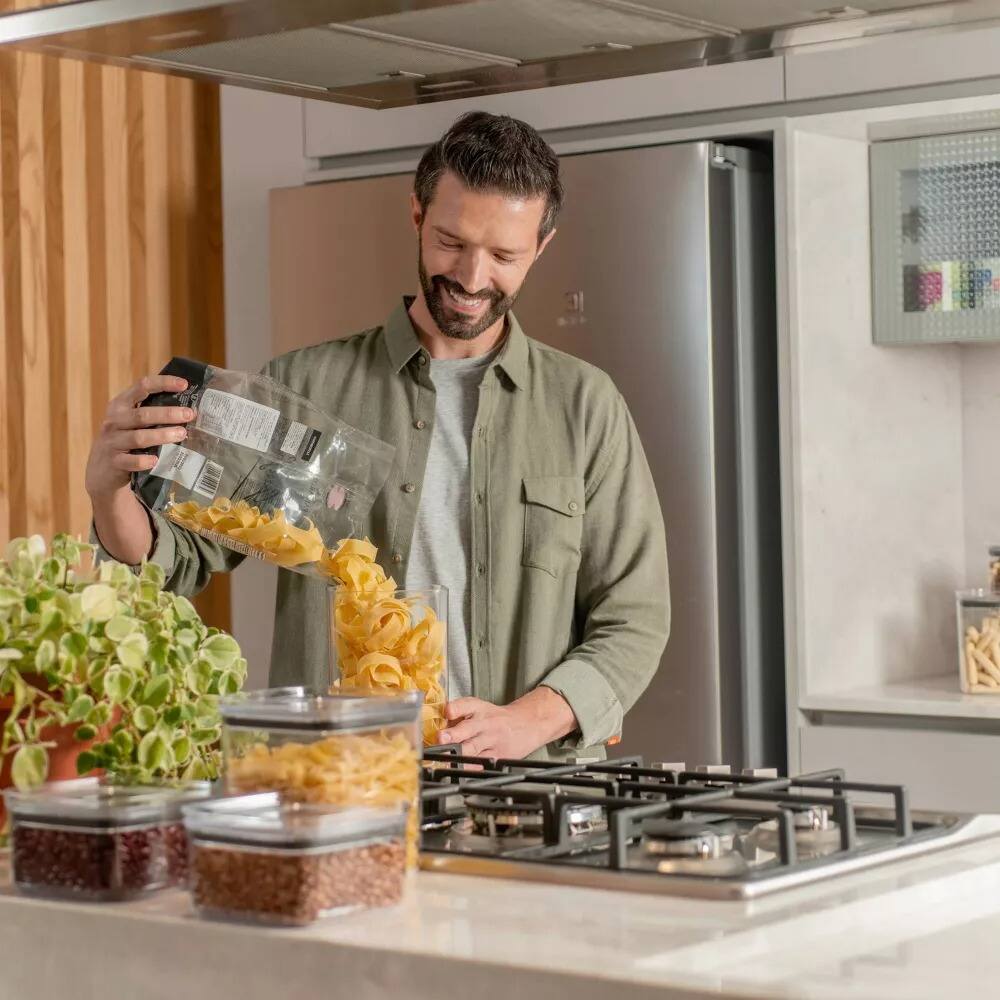 Alt View 1. OU - OU Airtight Food Storage Container 4.2 Cup, BPA Free, Clear Plastic Container with Leak Proof Lid - Clear.