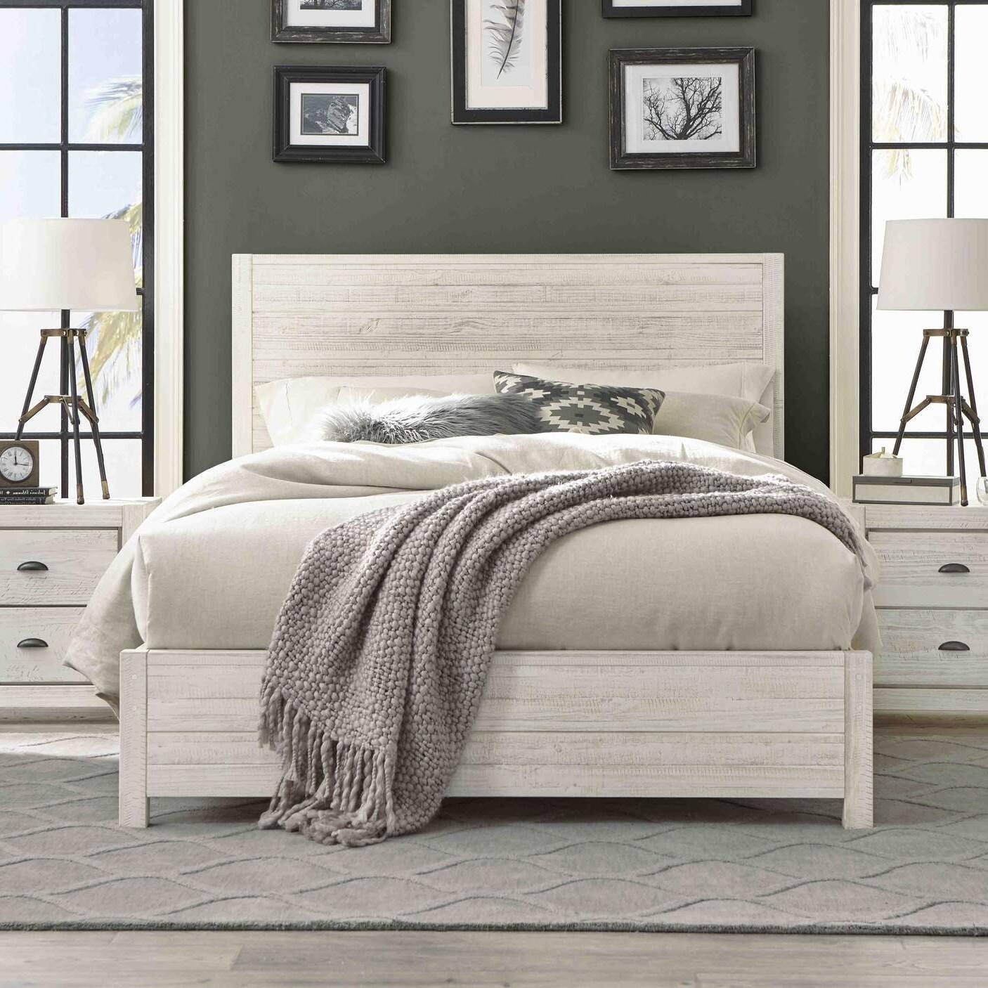 Back. Hivvago - Hivvago FarmHome Solid Pine Platform Bed in Queen Size - Off White.