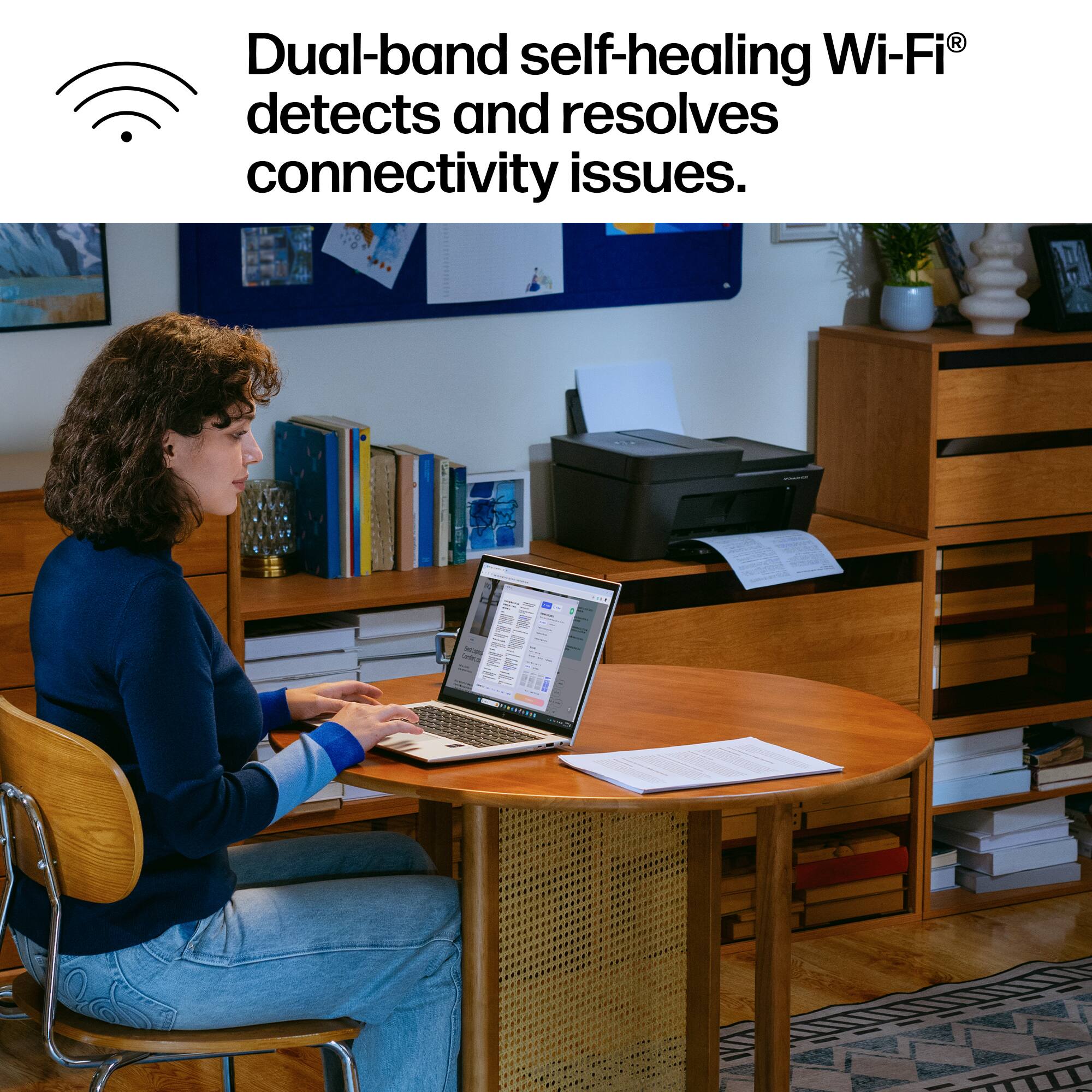 Dual-band self-healing Wi-Fi® detects and resolves connectivity issues.