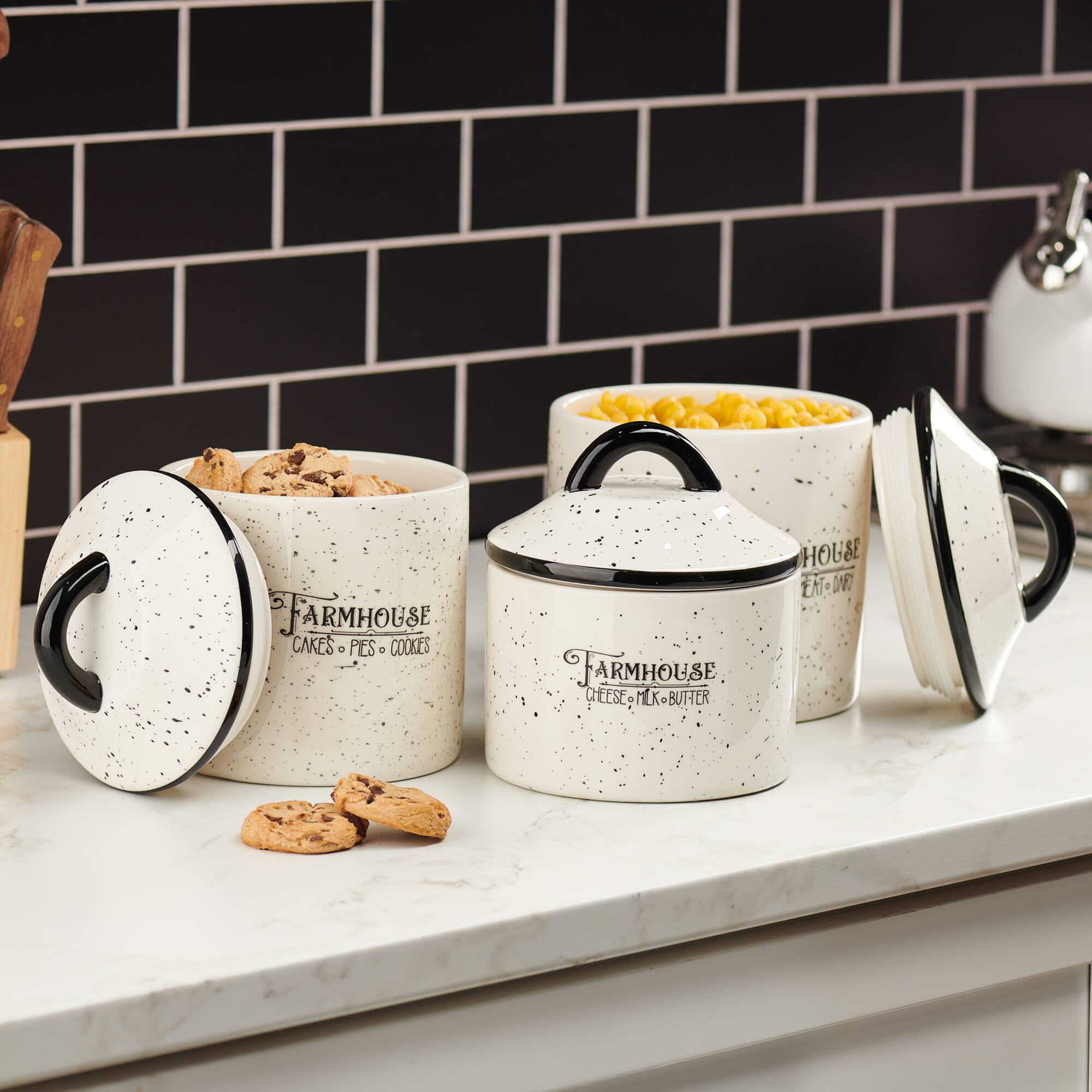 FARMHOUSE CAKES - PIES - COOKIES  
FARMHOUSE CHEESE - MILK - BUTTER