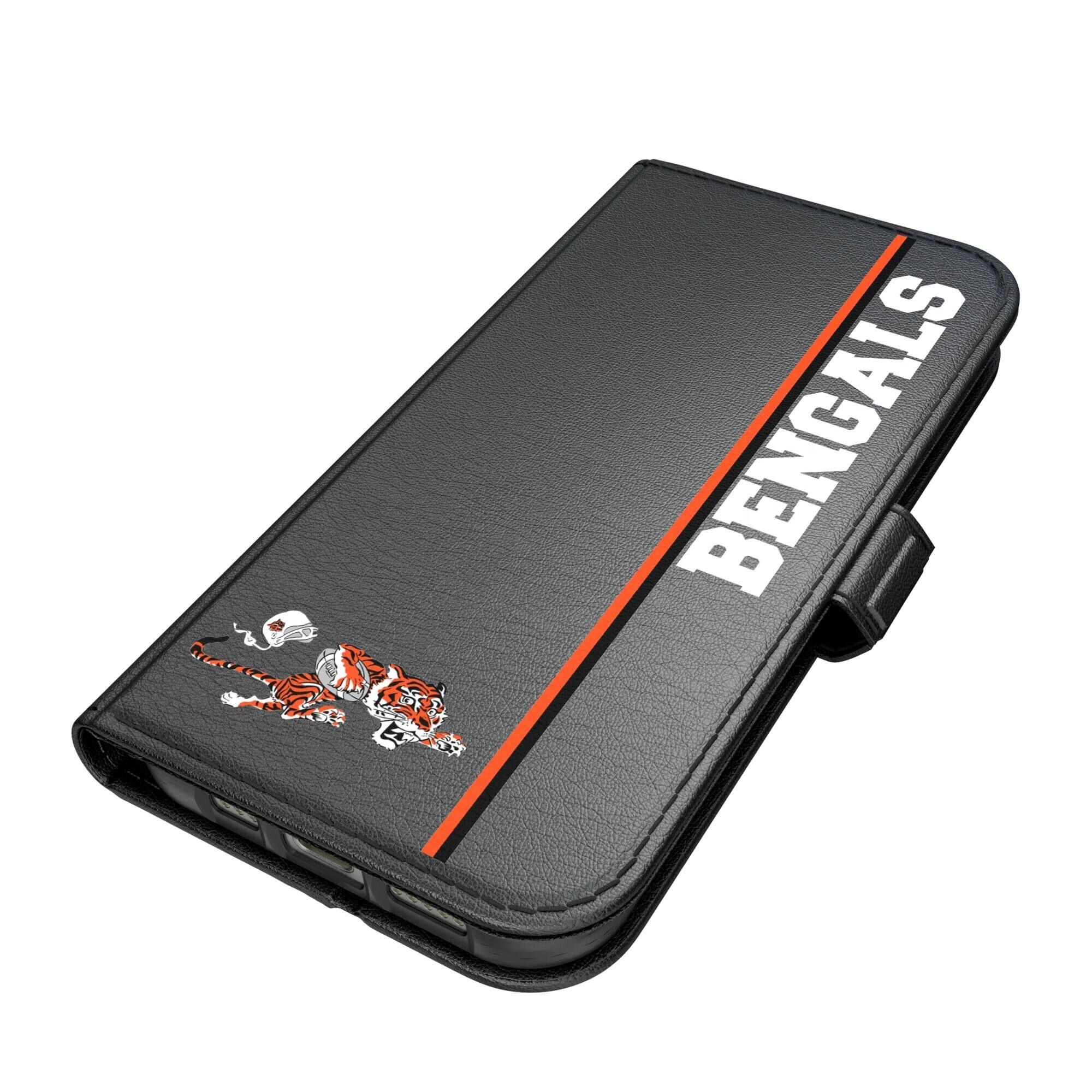 Alt View 1. Keyscaper - Cincinnati Bengals iPhone Folio 2.0 Case - 17 Pro Max - Black.