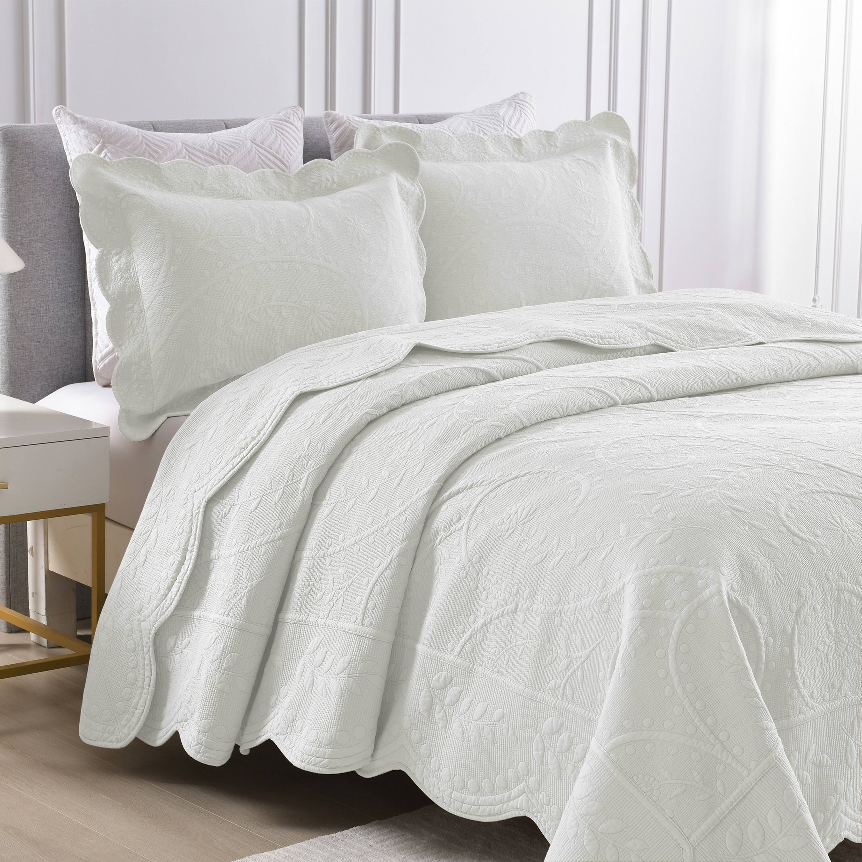 Left. MarCielo - Marcielo 3 Piece 100% Cotton Elegantly Embroidered Oversized Lightweight Quilt Set - White.