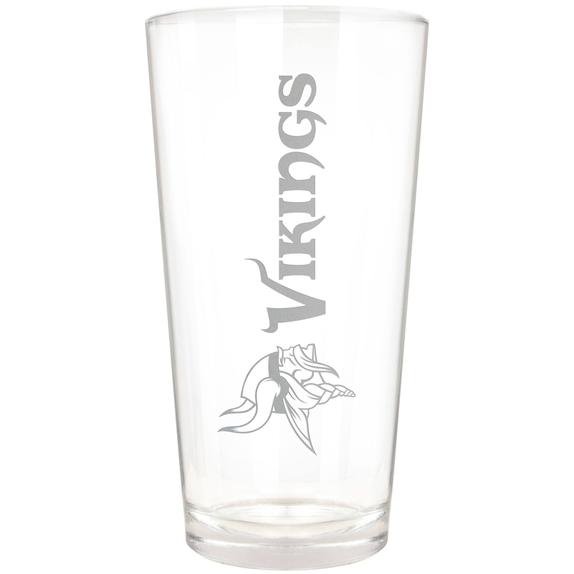 Front. Great American Products - Minnesota Vikings Etched 16oz. Vertical Rally Cry Pint Glass - Multicolor.