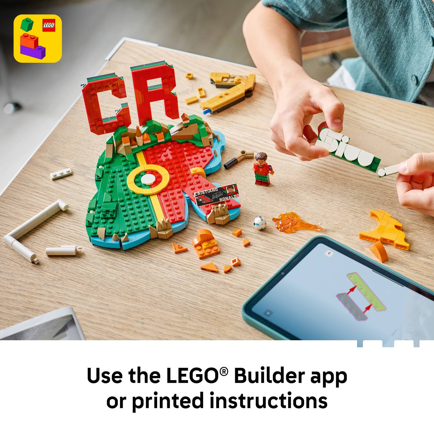 LEGO CRISTIANO RONALDO 5 RONALEA 1 R

Use the LEGO® Builder app or printed instructions