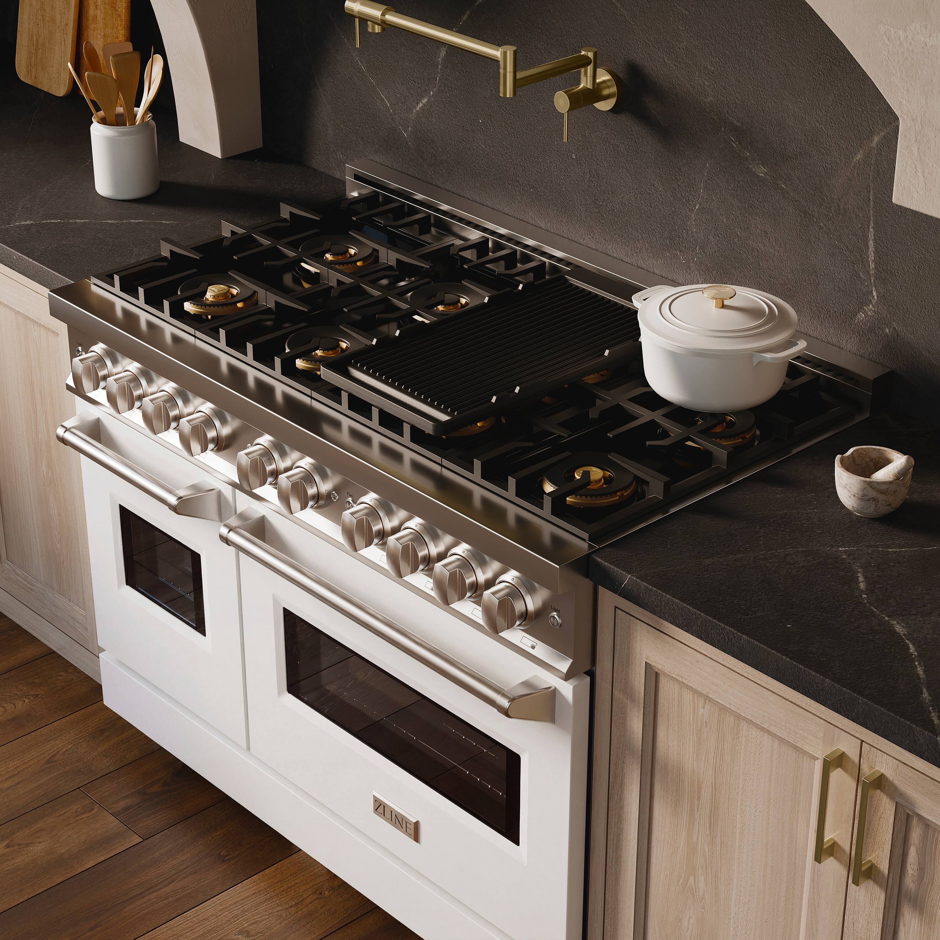 Alt View 6. ZLINE - 48 in. 6.7 cu. ft. Classic Freestanding Gas Range with 8 Burner DuoPro Cooktop and Dual Ovens with White Matte Doors - White Matte.