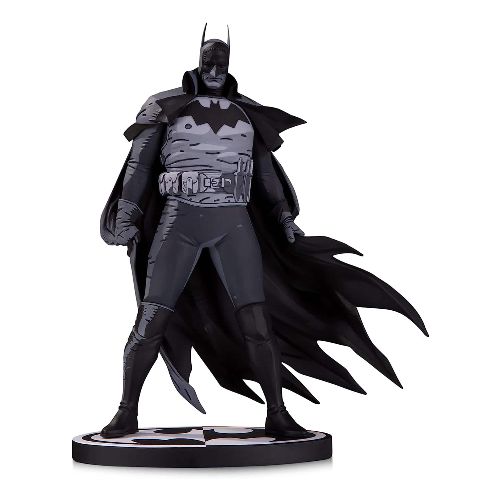 McFarlane Toys - DC Direct 1:10 Gotham by Gaslight Batman Statue By Mike Mignola - Black