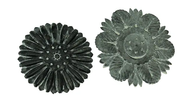 Front. PD Home & Garden - Set of 2 Distressed Gray Embossed Tin Flower Decorative Wall Plaques - Gray.