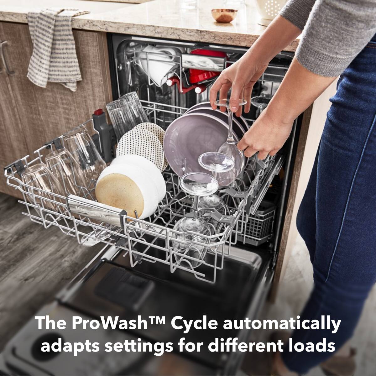 The ProWash™ Cycle automatically adapts settings for different loads