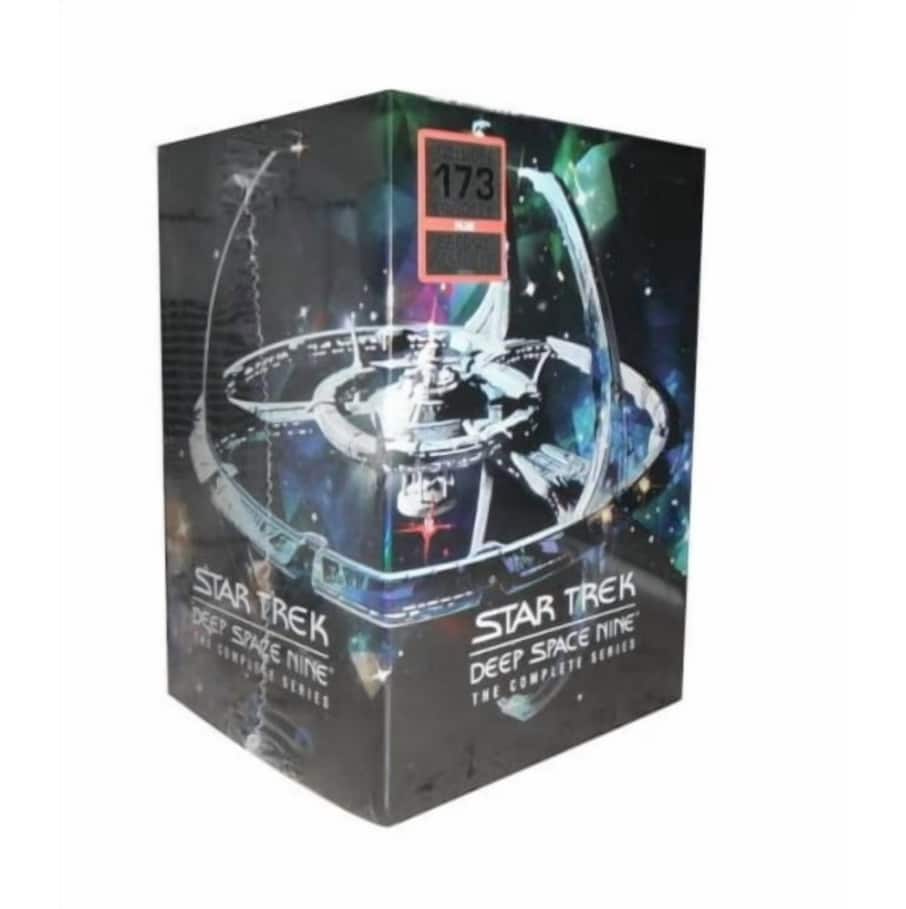 Front. Star Trek Deep Space Nine: The Complete Series Season 1-7 (DVD).