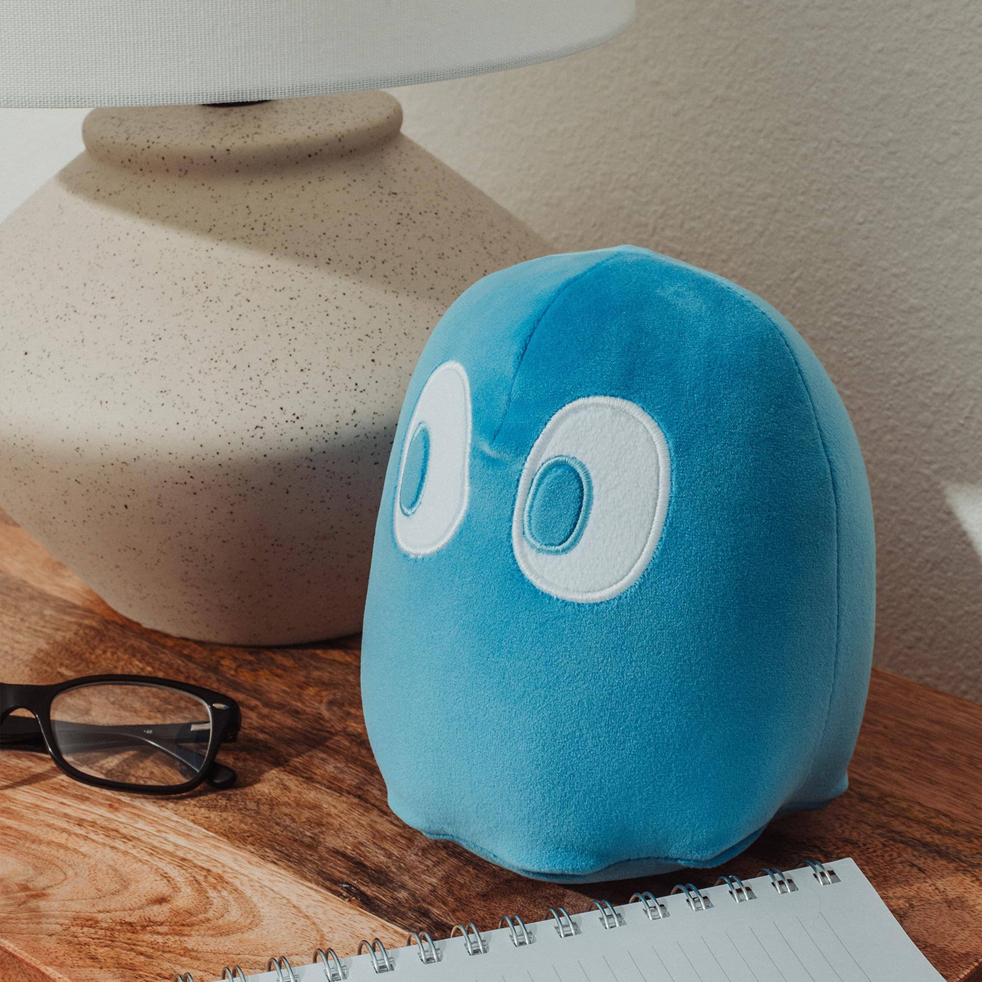 Alt View 2. Toynk - PAC-MAN 7-Inch Plush Assorted Case 18 - Multi-Colored.