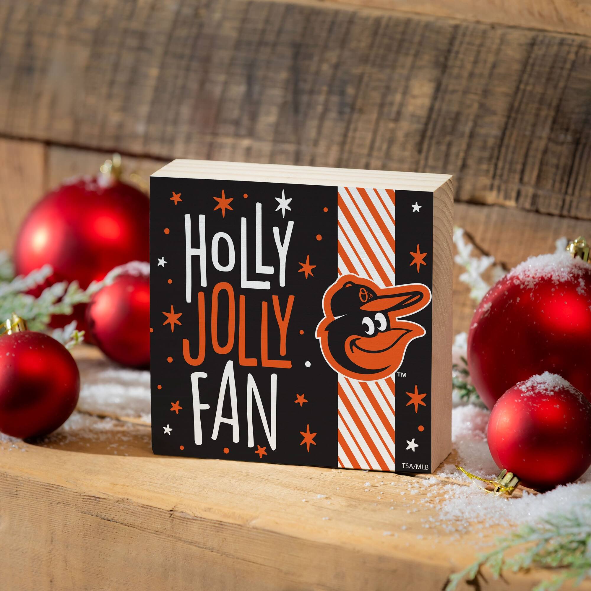 HOLLY JOLLY FAN  
TM  
TSA/MLB