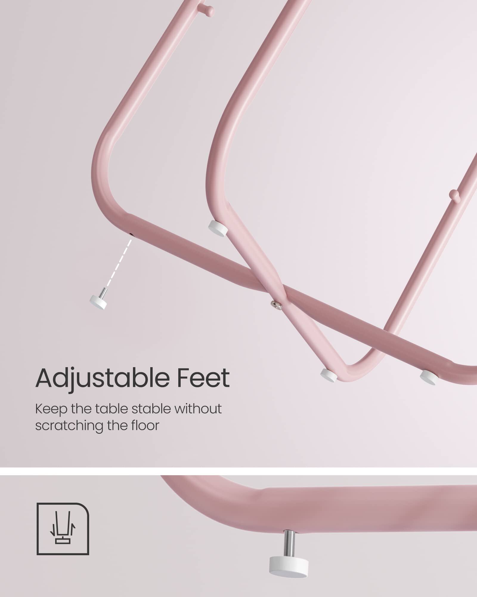 Adjustable Feet  
Keep the table stable without scratching the floor