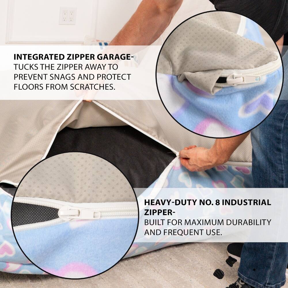INTEGRATED ZIPPER GARAGE- TUCKS THE ZIPPER AWAY TO PREVENT SNAGS AND PROTECT FLOORS FROM SCRATCHES.

HEAVY-DUTY NO. 8 INDUSTRIAL ZIPPER- BUILT FOR MAXIMUM DURABILITY AND FREQUENT USE.