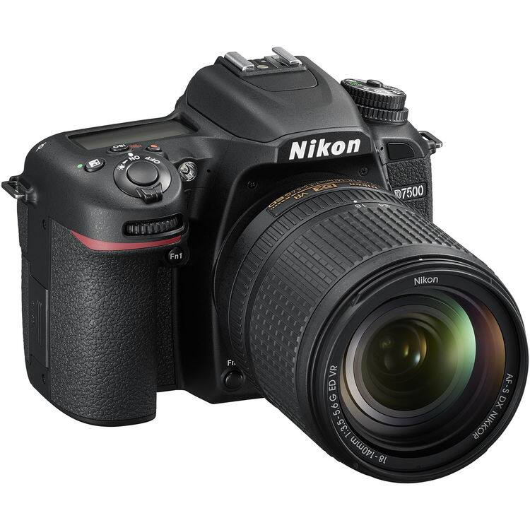 Nikon D7500
Nikon AF-S DX NIKKOR 18-140mm 1:3.5-5.6G ED VR