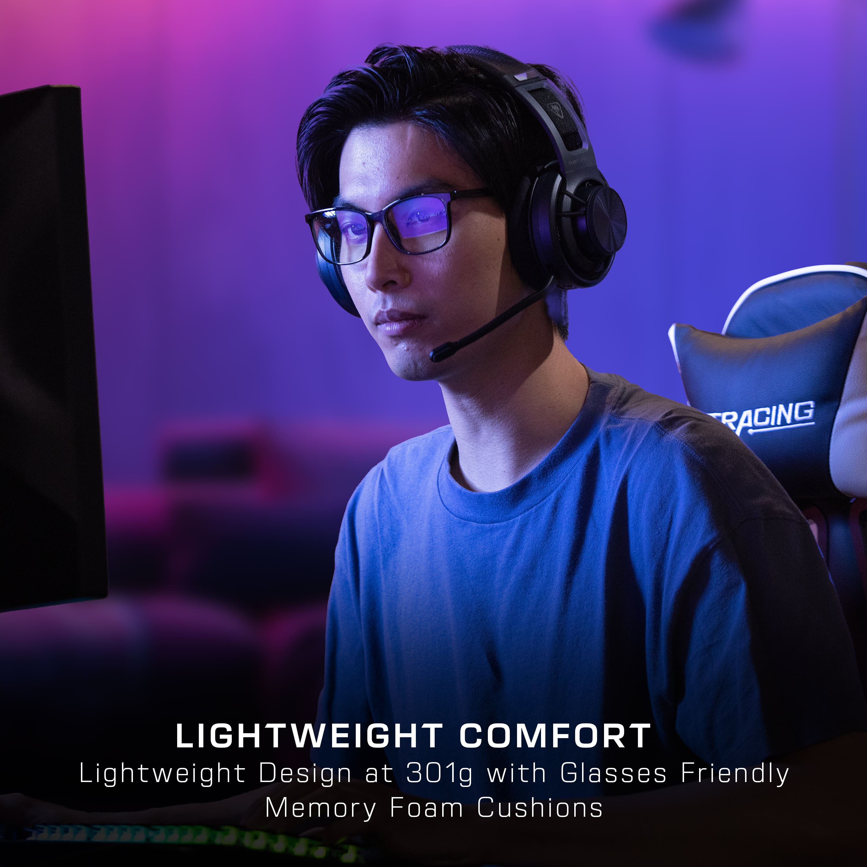 Racing Lightweight Comfort: Lightweight Design at 301g with Glasses Friendly Memory Foam Cushions