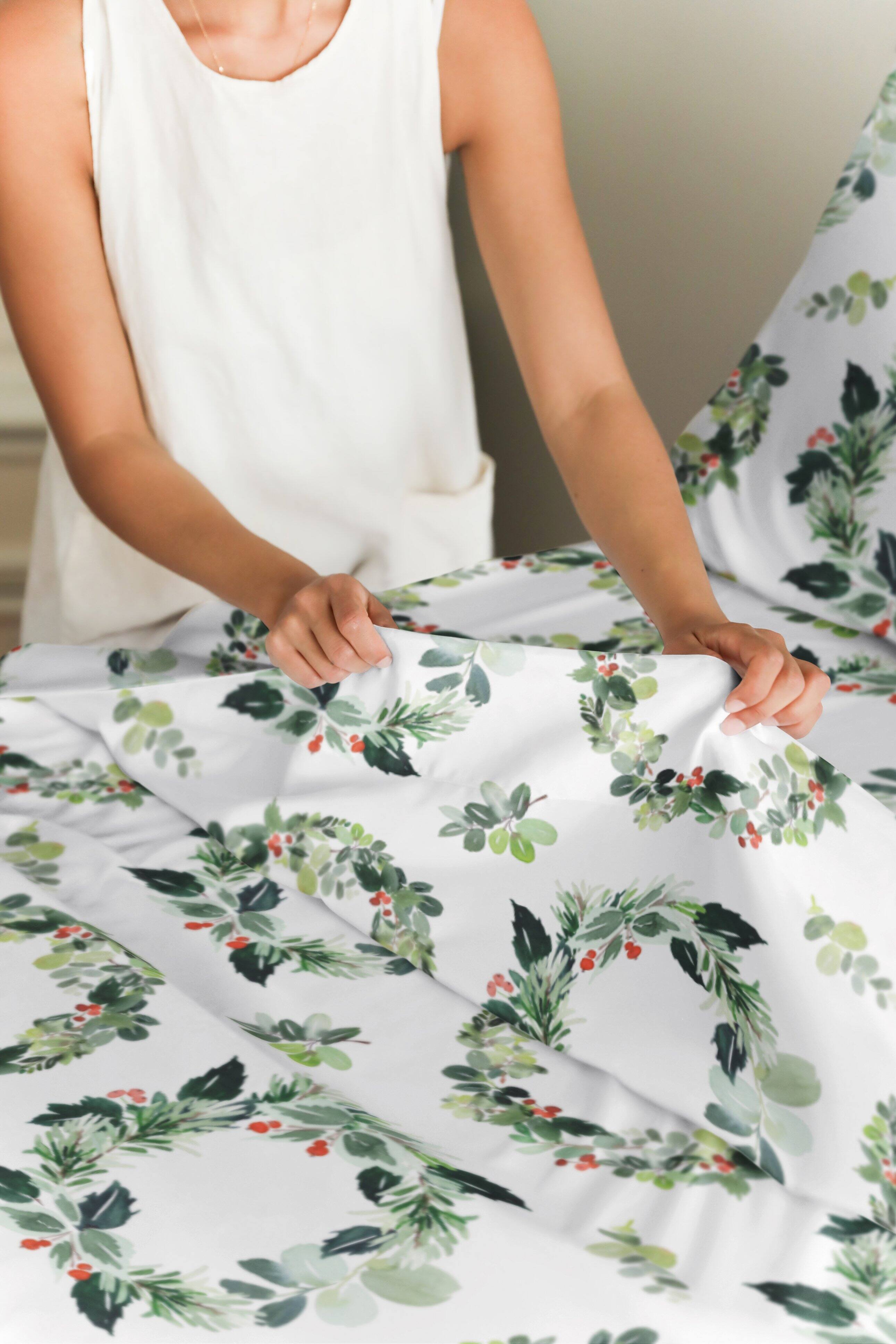 Alt View 1. CGK Linens - 4 Piece Christmas Pattern Sheet Set - Soft, Wrinkle-Resistant Holiday Bedding - Full - Wreaths.
