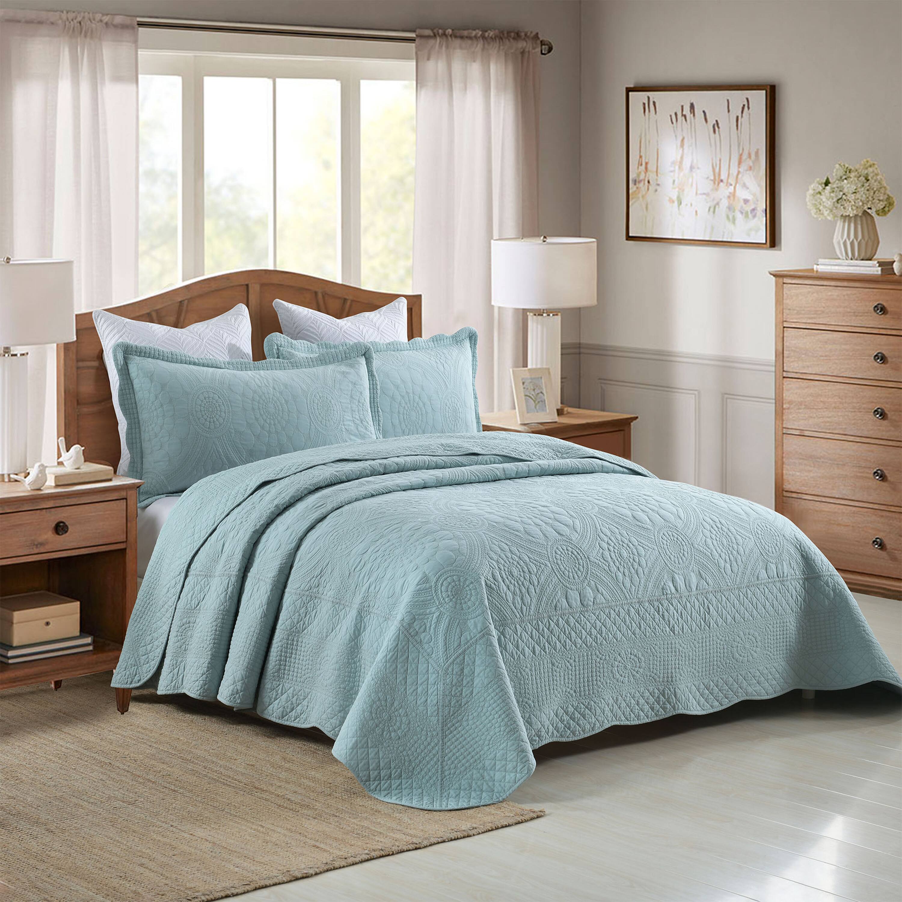 Angle. MarCielo - Marcielo 3 Piece 100% Cotton Oversized Bedspread Lightweight Quilt Set - Angel Blue.