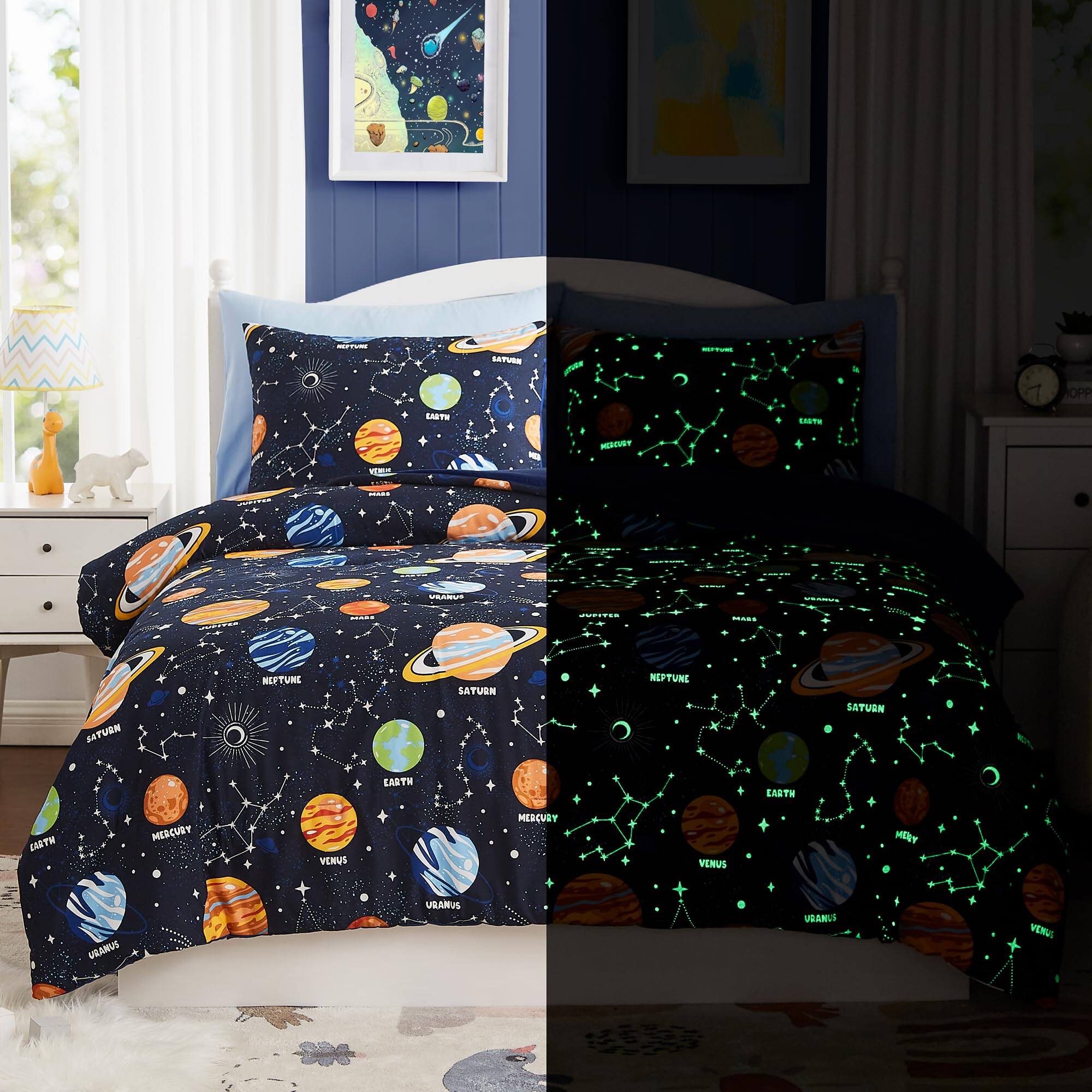 Paradigms Interiors - Comforter Set - 5 Pieces Bedding Sets For Glow In The Dark Space Bed A Bag With Sheets - Planet-Full
