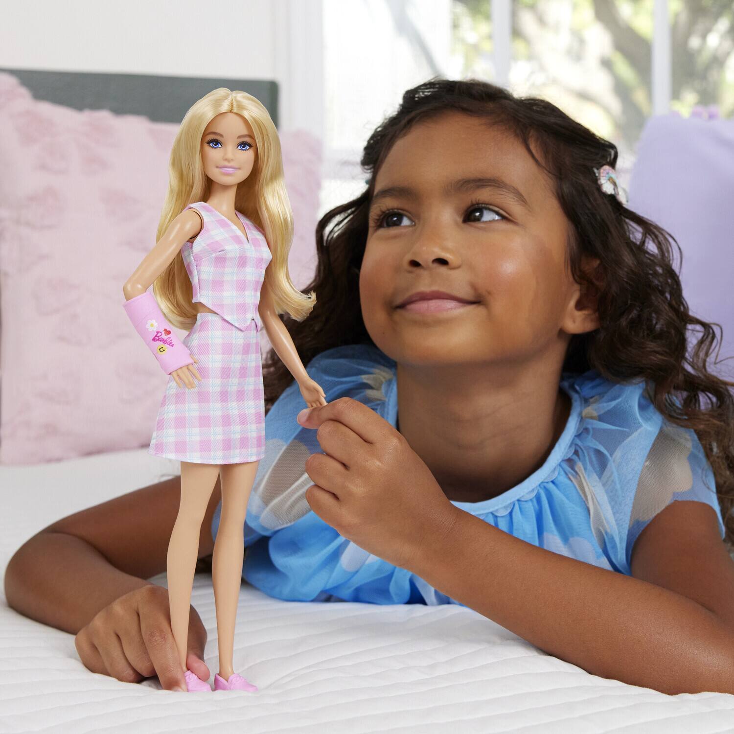 Mattel Barbie Fashionistas Doll #243 With Pink Arm Cast And Plaid