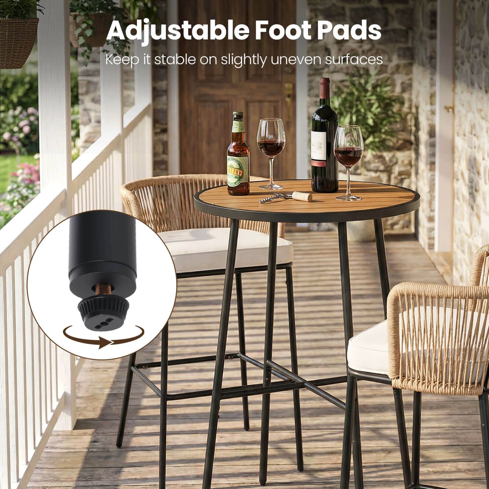 Adjustable Foot Pads  
Keep it stable on slightly uneven surfaces