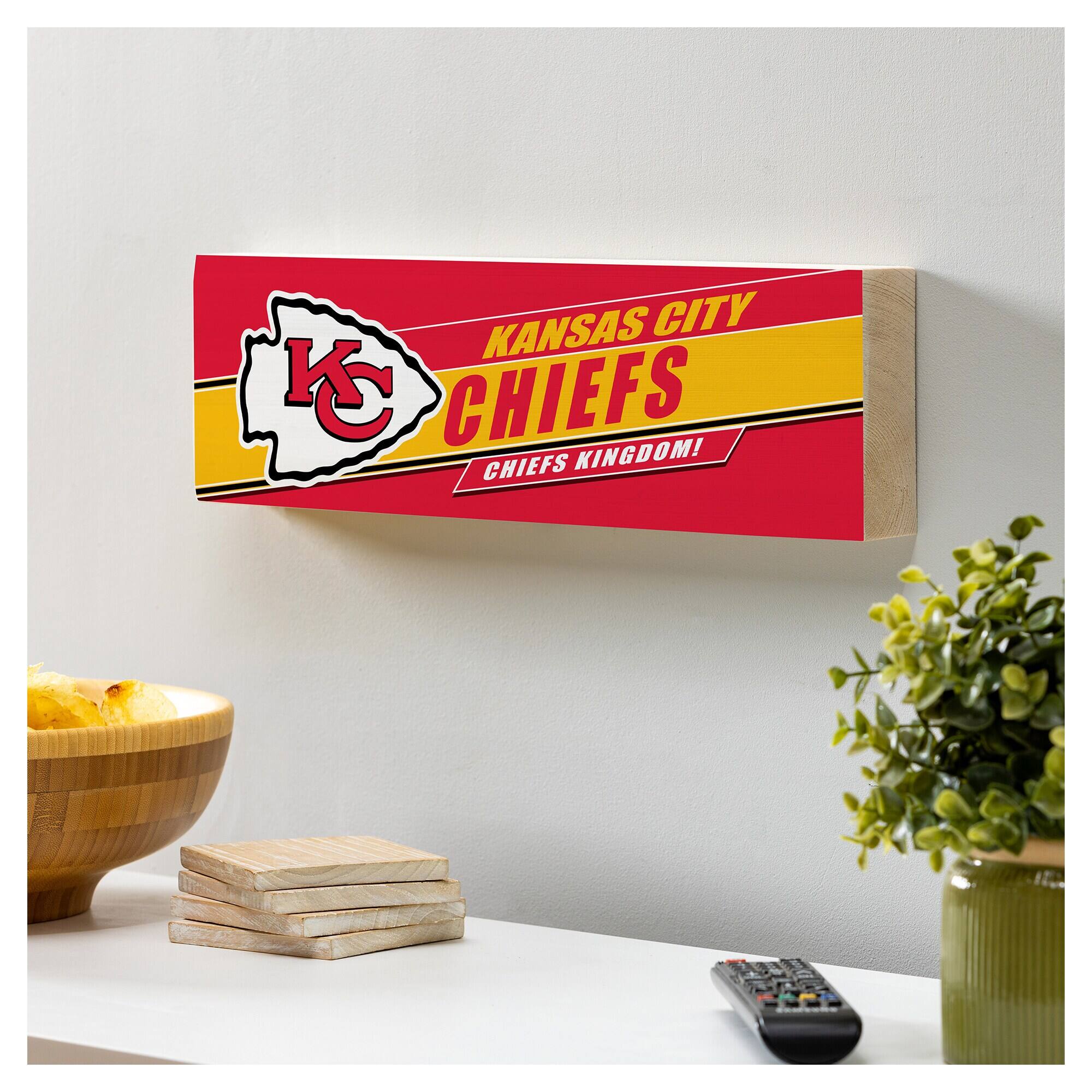 KANSAS CITY  
CHIEFS  
CHIEFS KINGDOM!