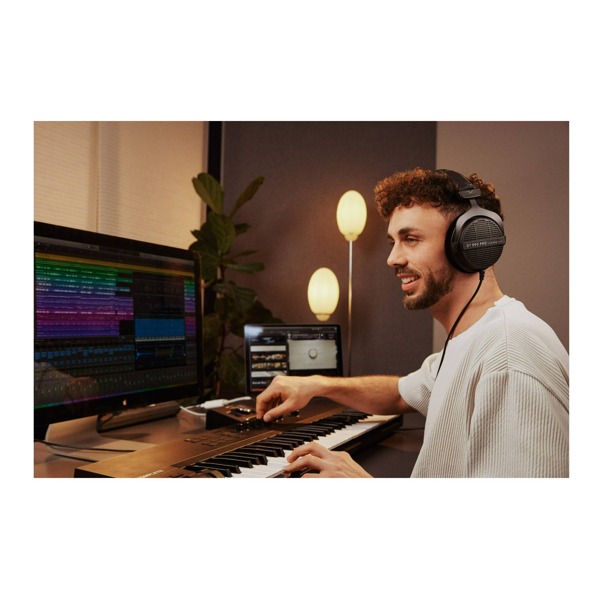 Left. Beyerdynamic - Beyerdynamic DT 990 PRO Headphones (Black, Limited Edition) w/ Microphone Bundle - DT990BK-PROXM70.