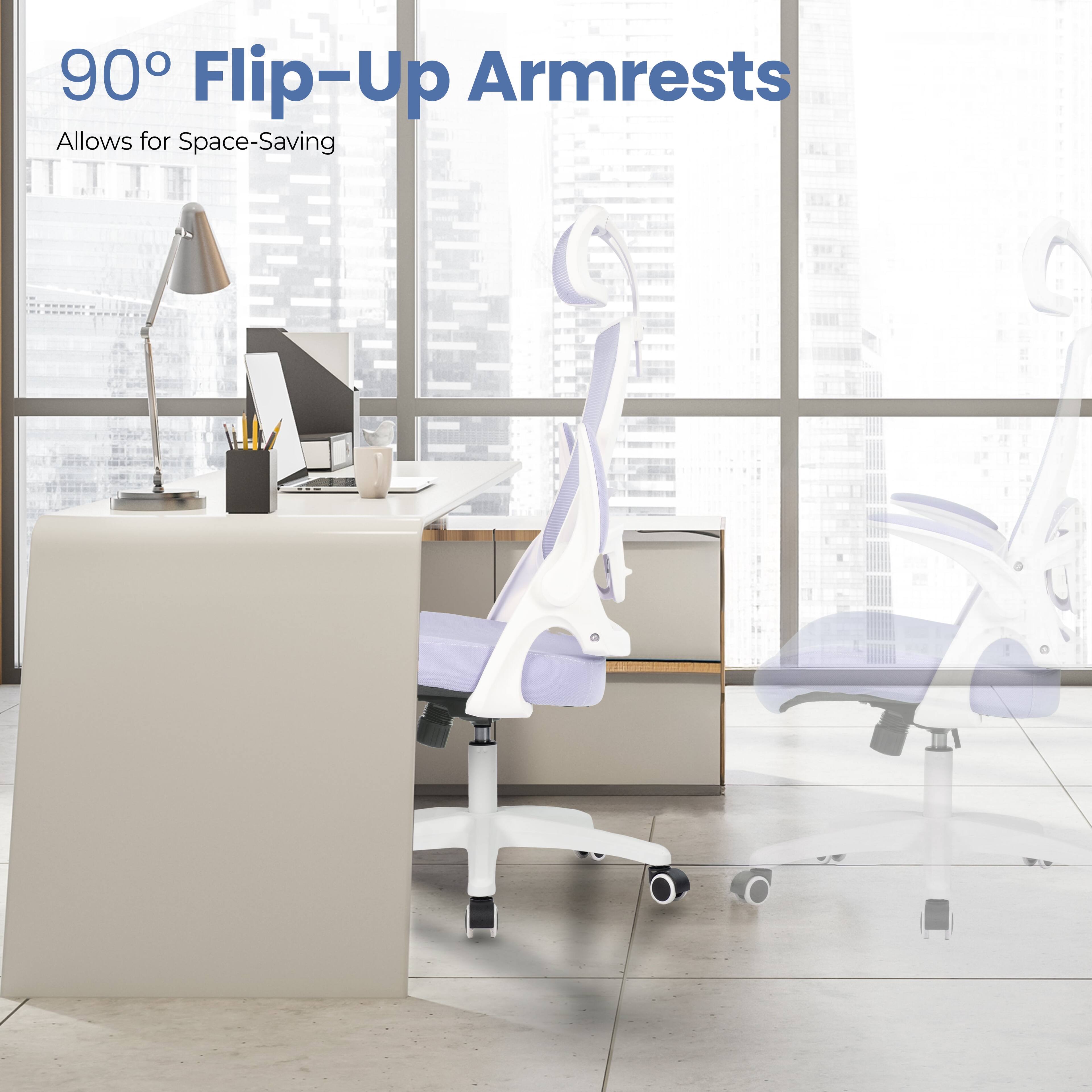 90° Flip-Up Armrests  
Allows for Space-Saving