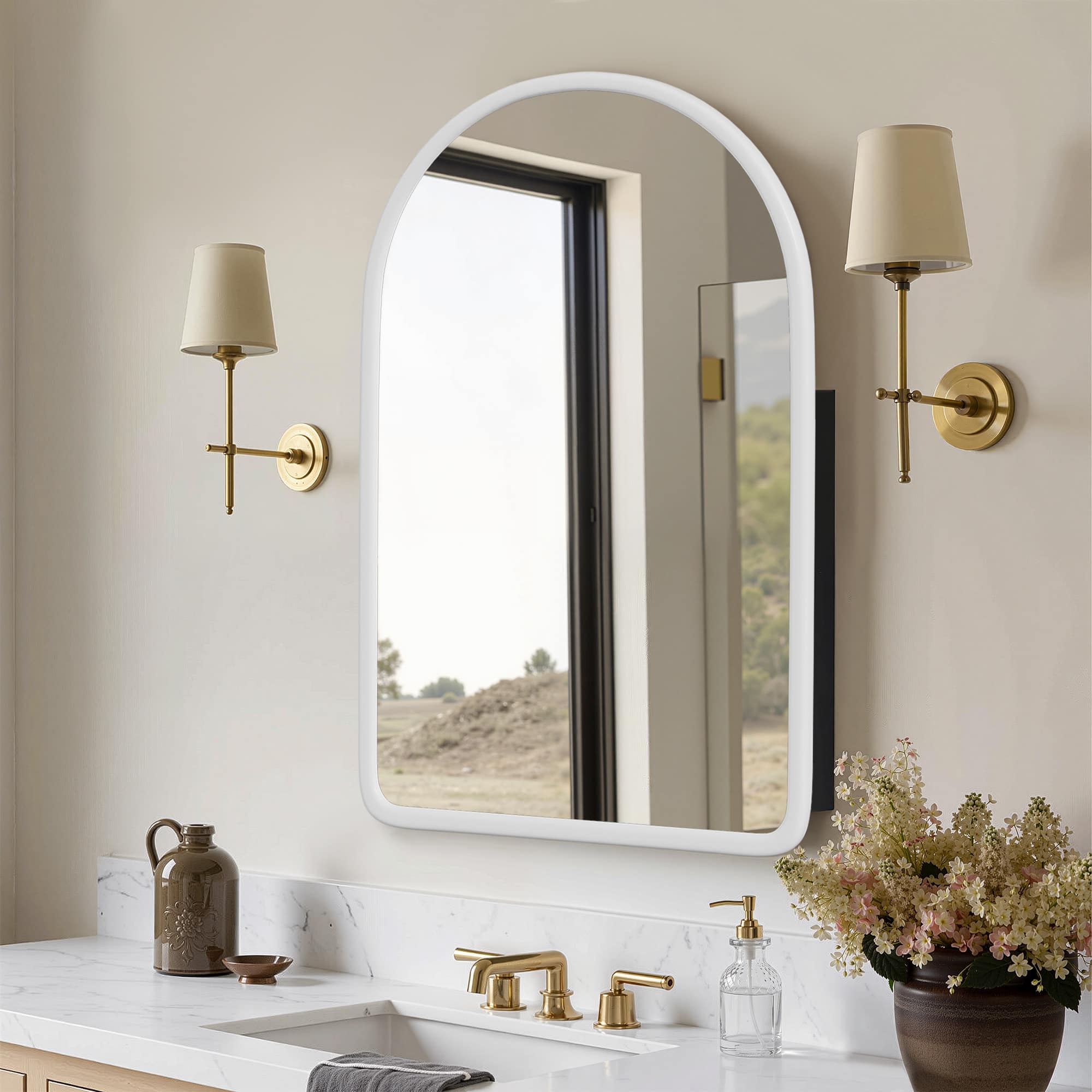 Lirago - Arch Wooden Recessed Medicine Cabinet with Mirror Adjustable Shelves Shatterproof Glass - White